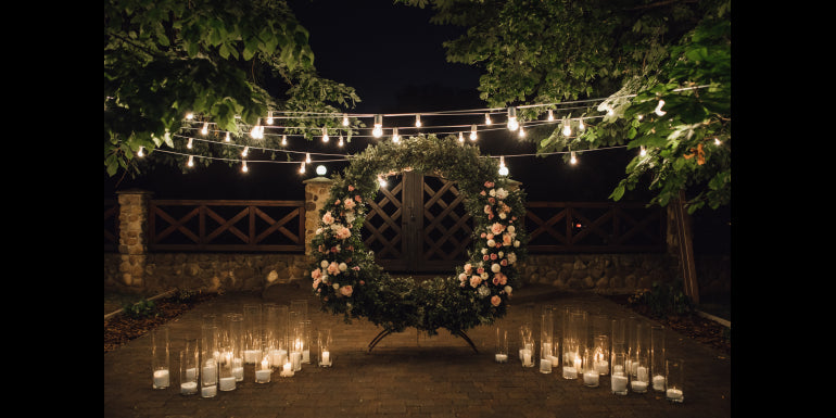 Cum alegi ghirlande decorative pentru exterior dupa tematica petrecerii?