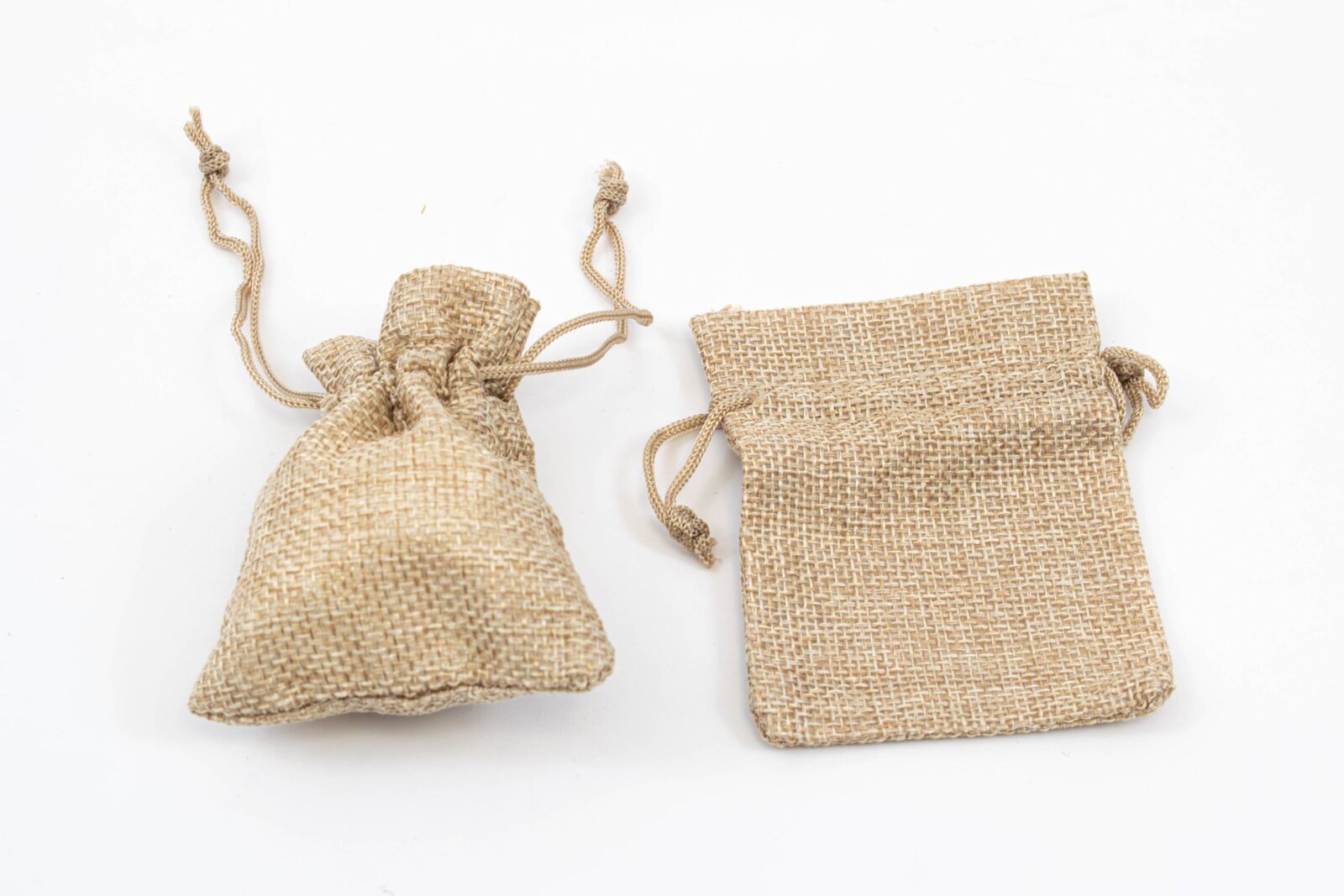 saculeti-iuta-7cm9cm-50set-natur