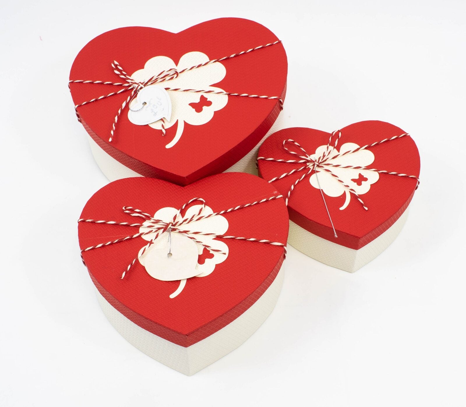 cutii-carton-3set-inima-snur-martisor-crem-cu-capac-rosu