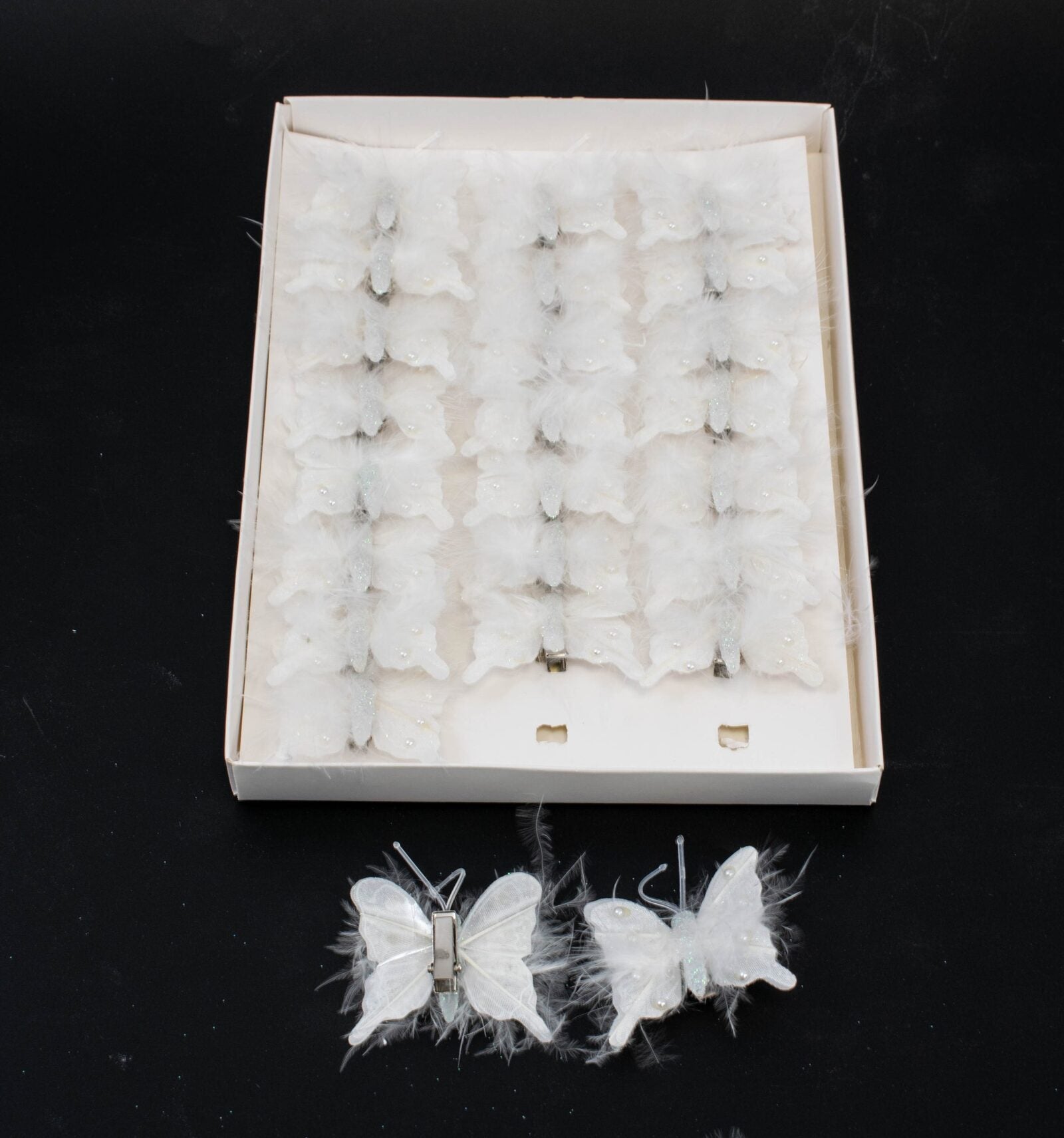 fluturi-pene-coada-lunga-perlute-cu-puf-albi-24set