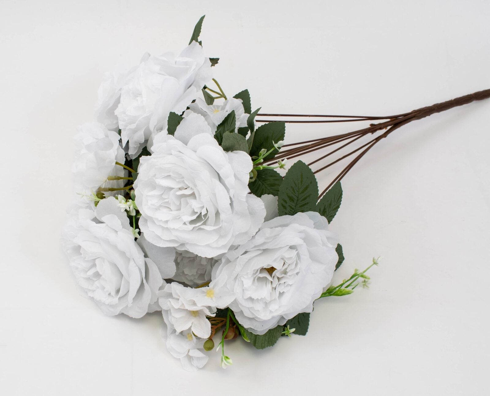 flori-artificiale-buchet-7-trandafiri-cu-4-hortensii-alb-pur