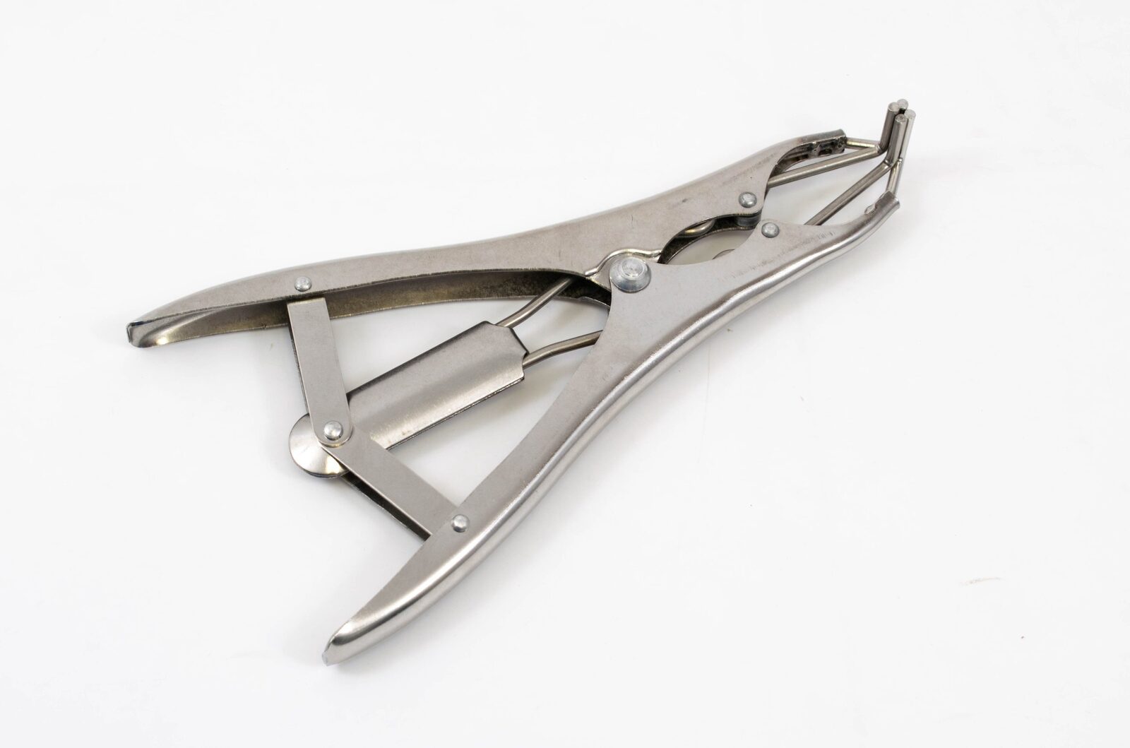 dispozitiv-pentru-introdus-obiecte-in-baloane