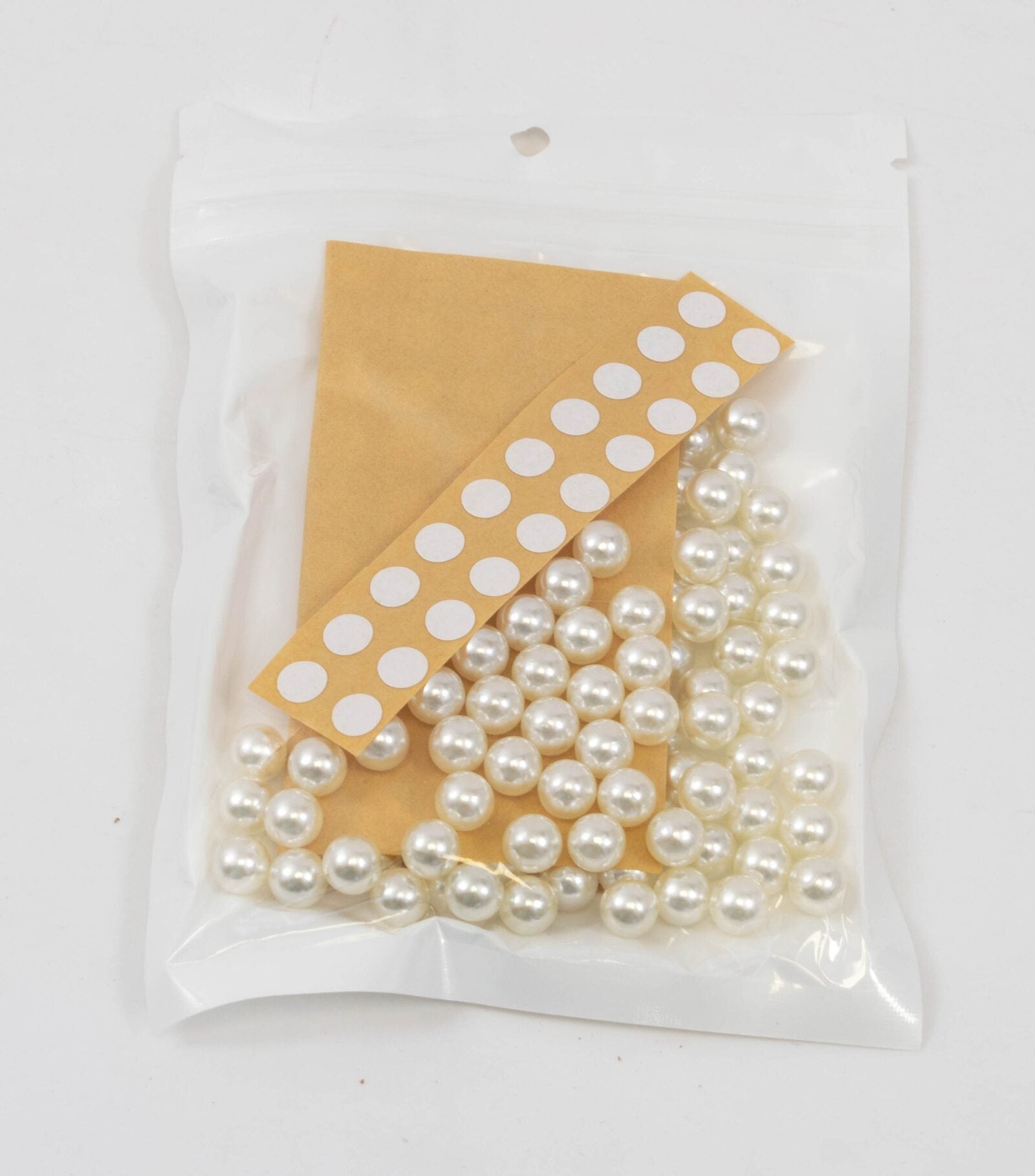 margele-plastic-perla-cu-adeziv-8mm-crem