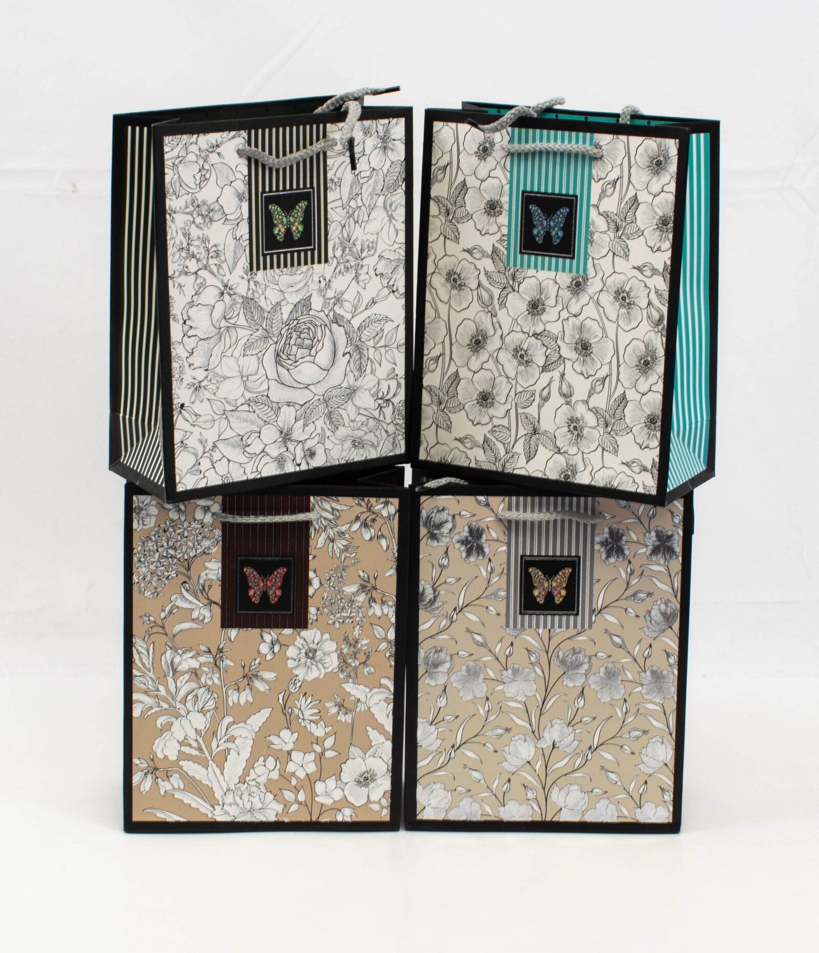 pungi-cadou-12set-flori-gri-alb-26x32hx10cm