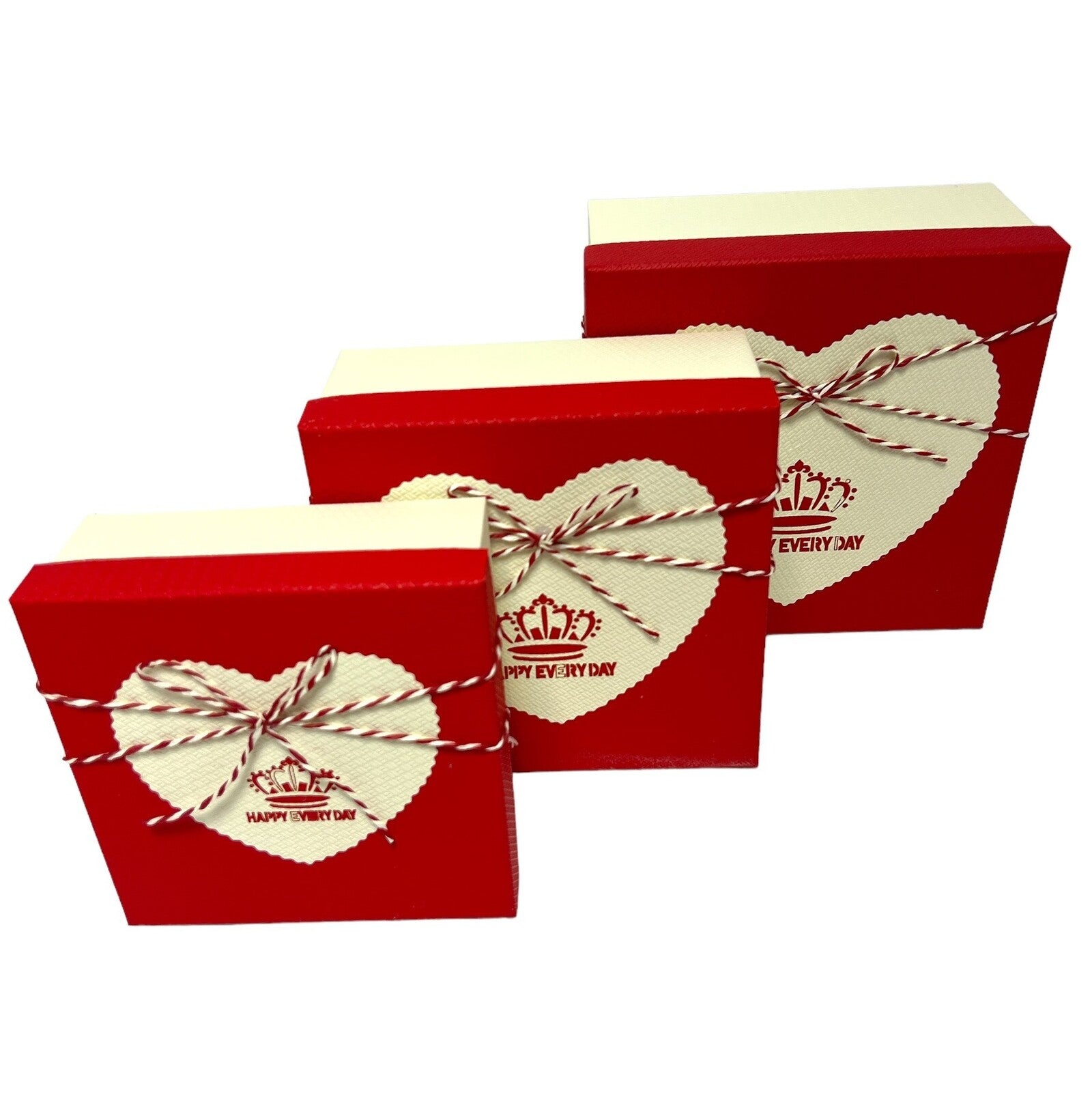 cutii-carton-3set-patrata-snur-martisor-crem-cu-capac-rosu