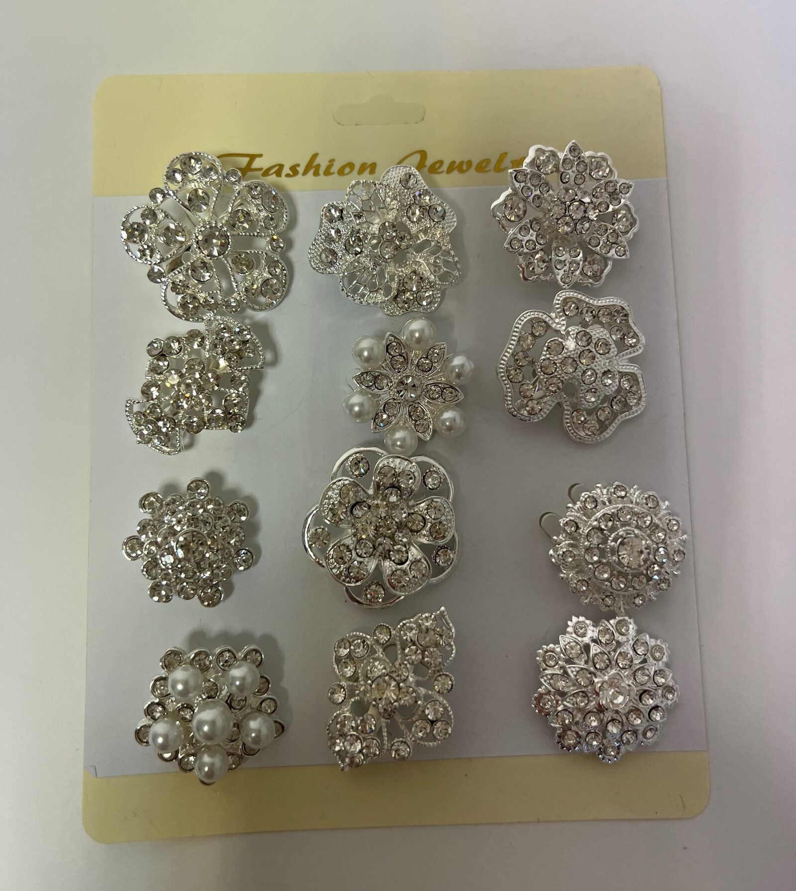 brose-floare-cu-perle-si-strasuri-12set