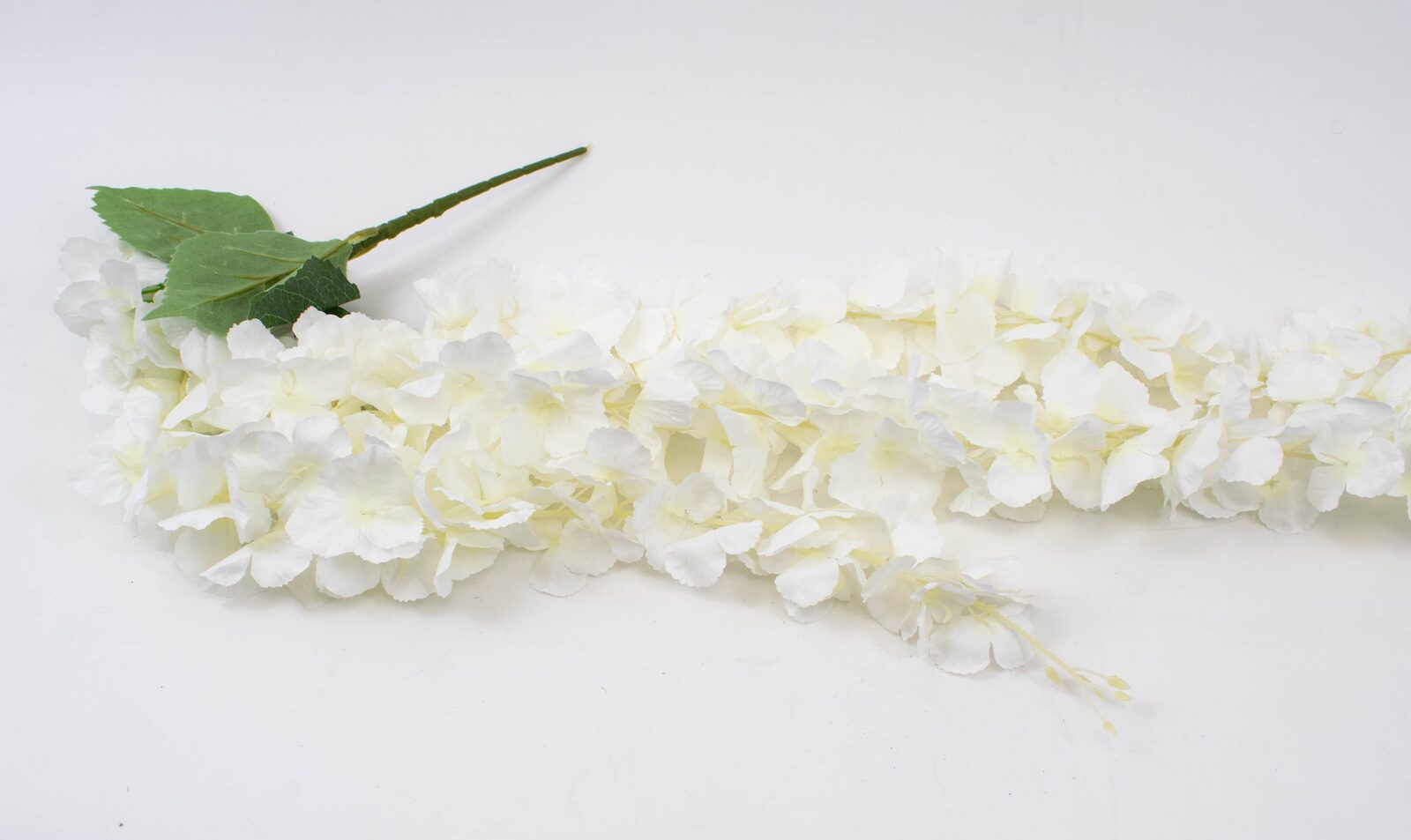 flori-artificiale-buchet-hortensie-curgatoare-alb