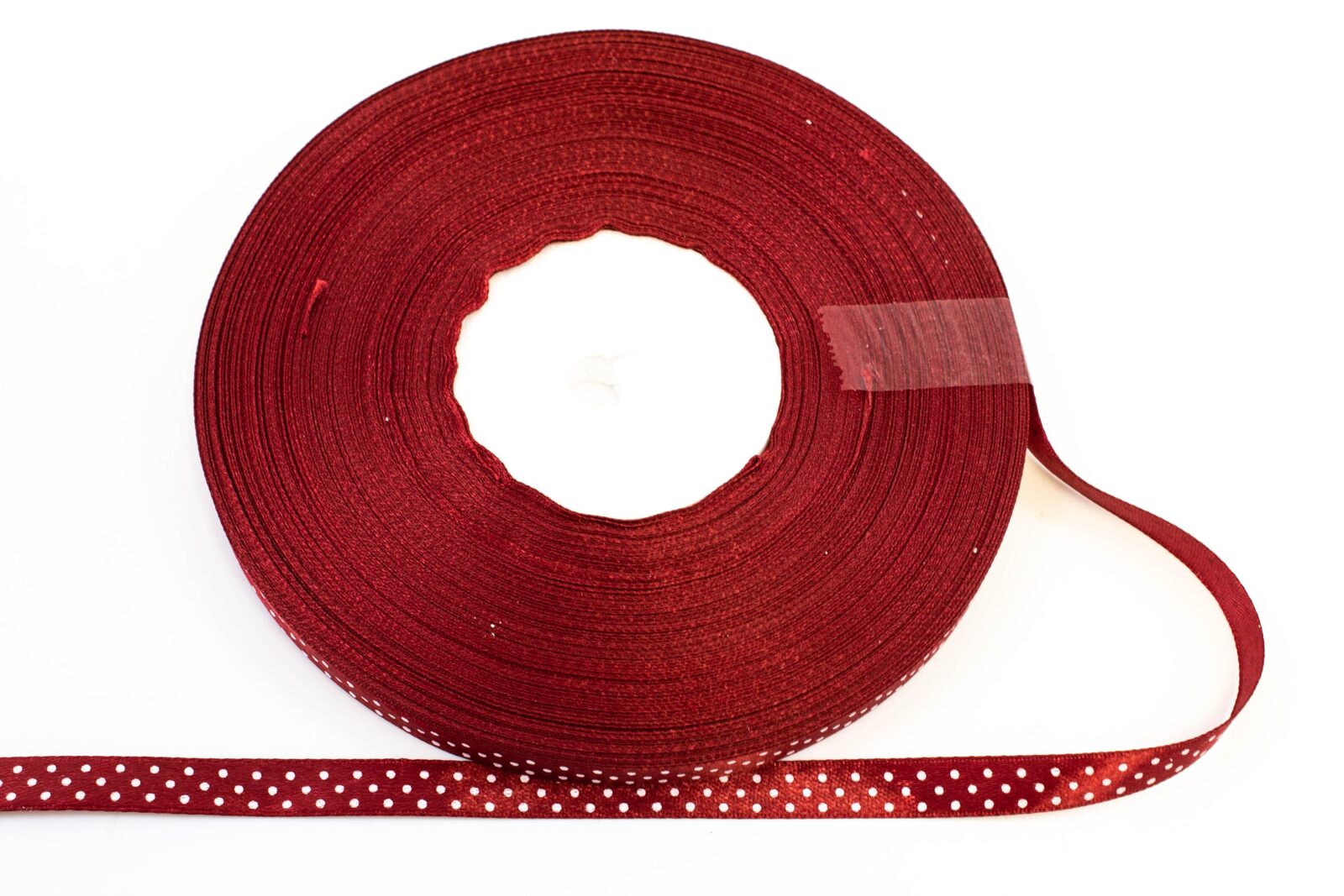 panglica-satin-cu-buline-1cm90m-grena