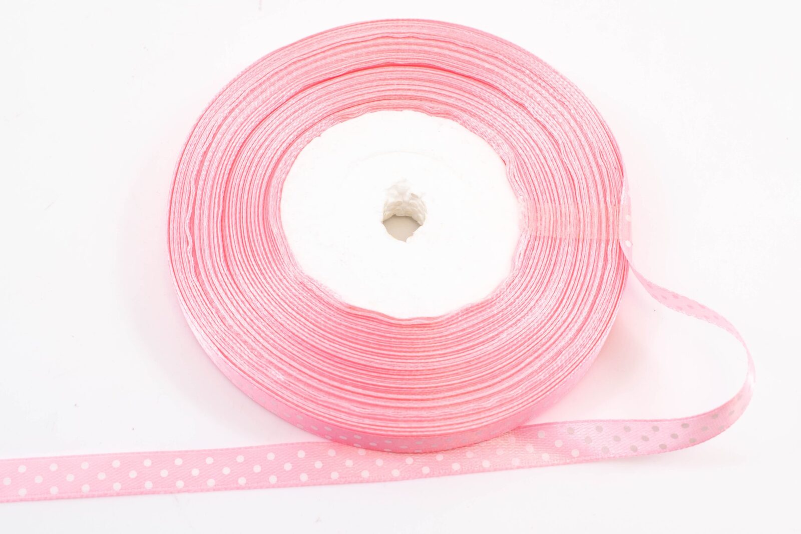 panglica-satin-cu-buline-1cm45m-roz