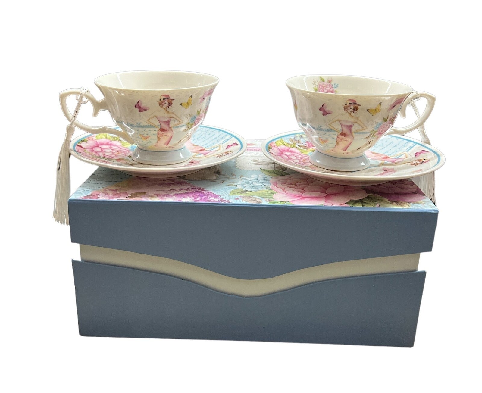 cesti-cu-farfurii-in-cutie-cadou-2set-06