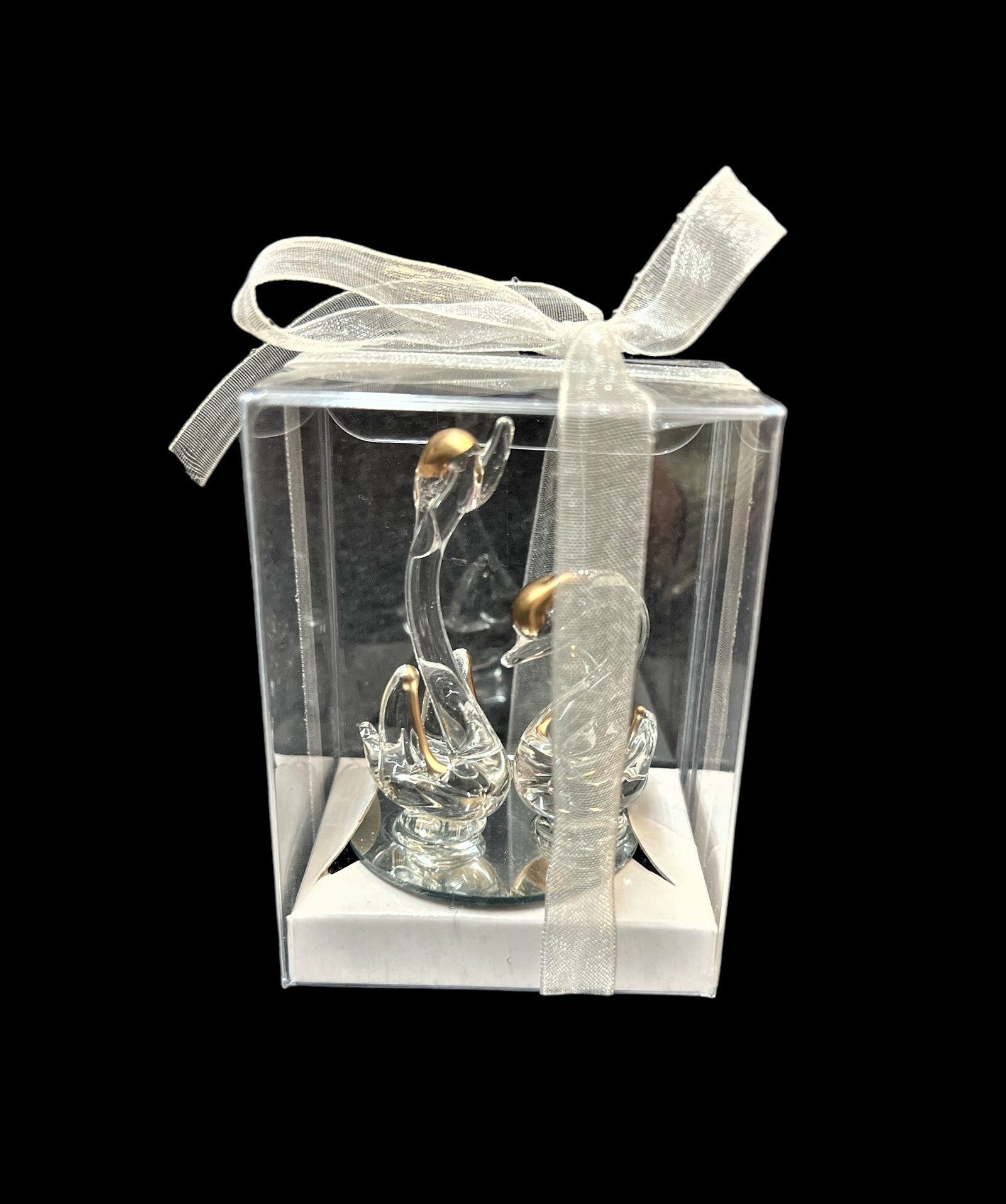 marturie-lebede-sticla-pe-oglinda-suport-alb