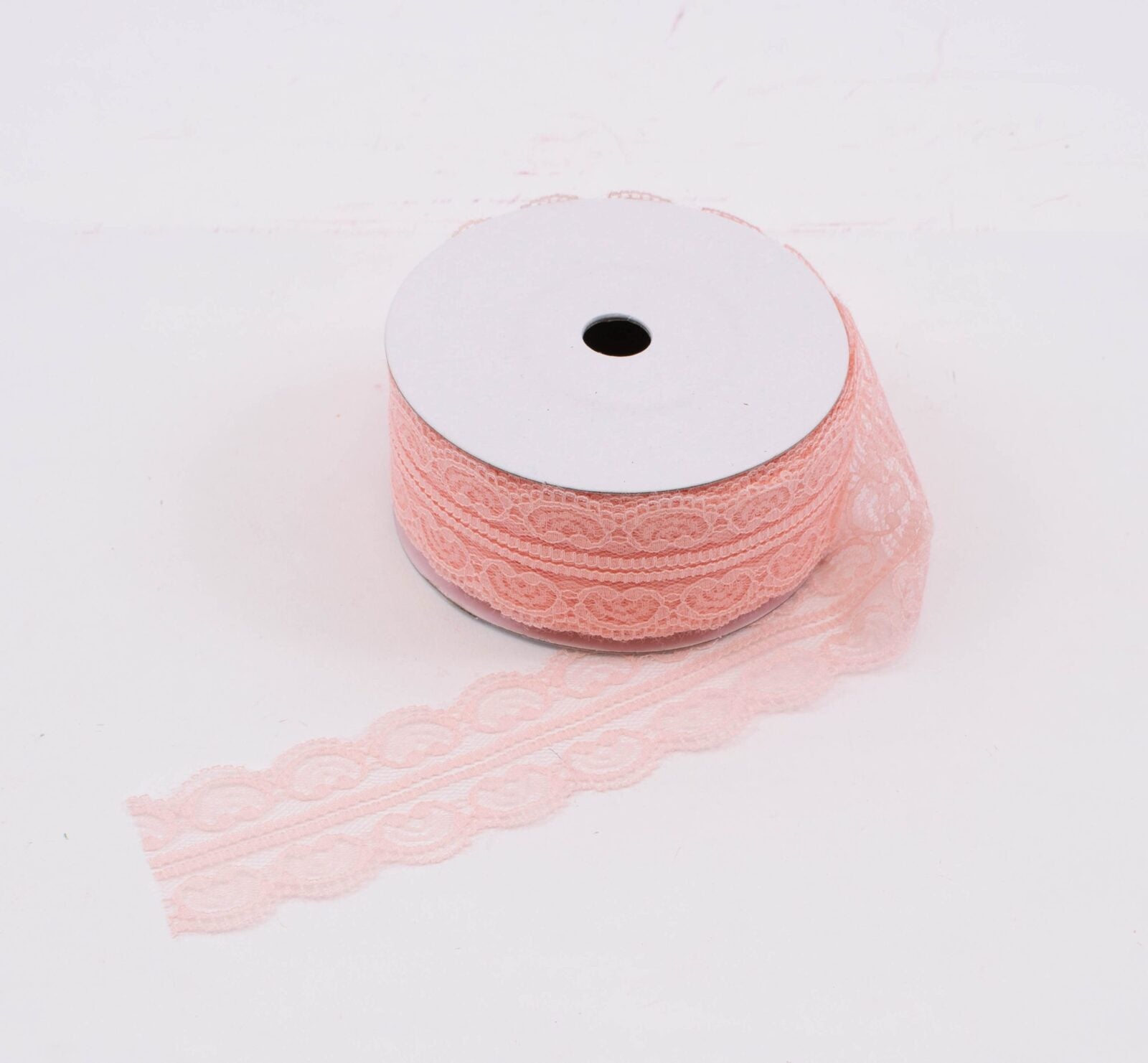 panglica-dantela-inimi-5cm-25-yard-somon