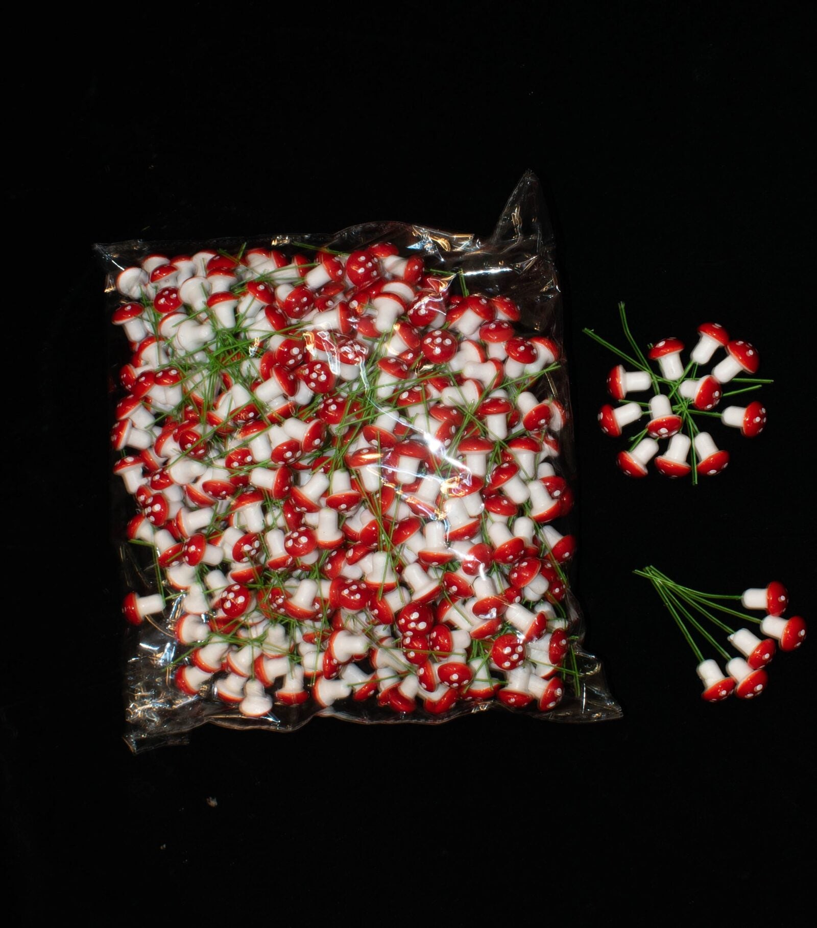 ornament-plastic-100set-ciupercute-1cm