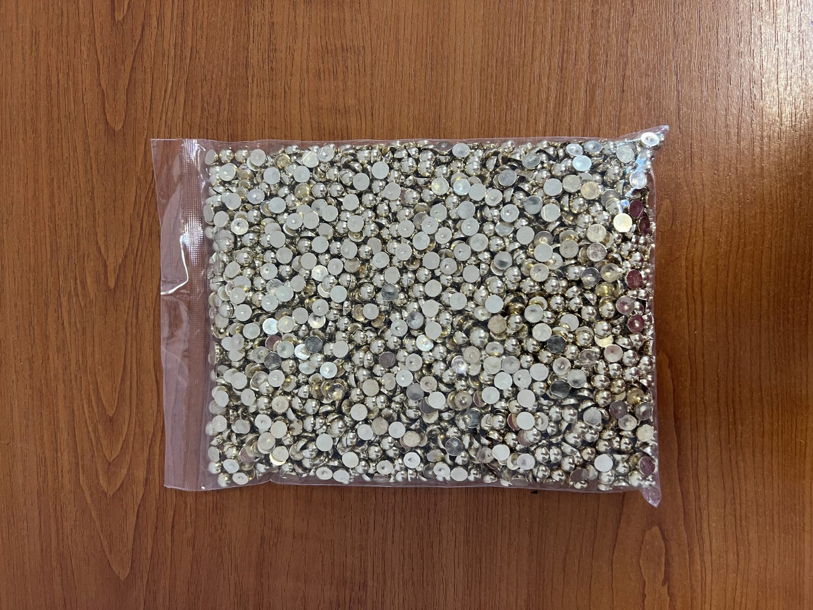 Margele Plastic Jumatati Perla 0.8cm/500g