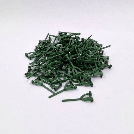 suport-plastic-pentru-cocarde-in-forma-de-t-65cm25cm-100set