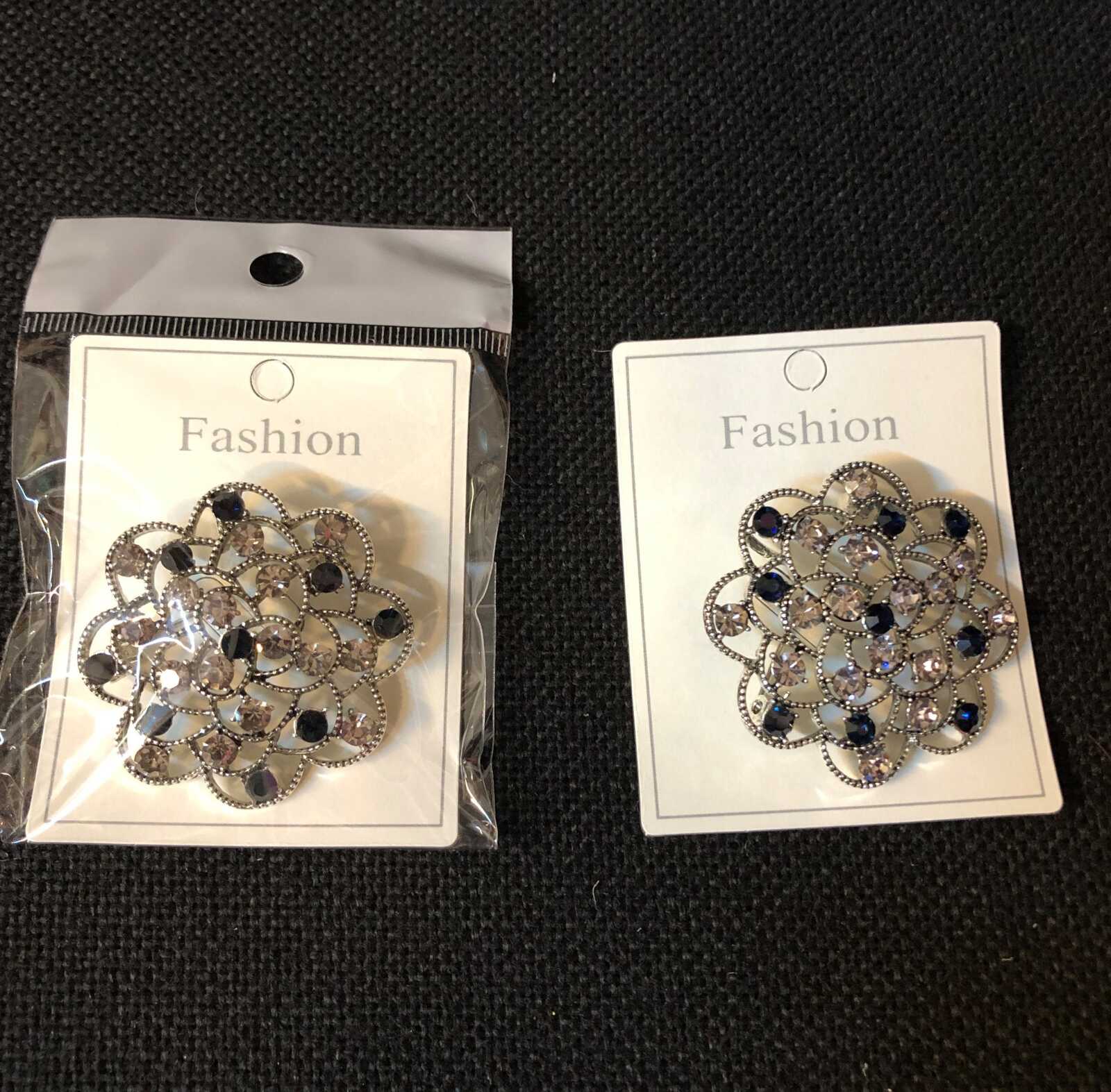 brosa-floare-dantelata-bleumarin-6set