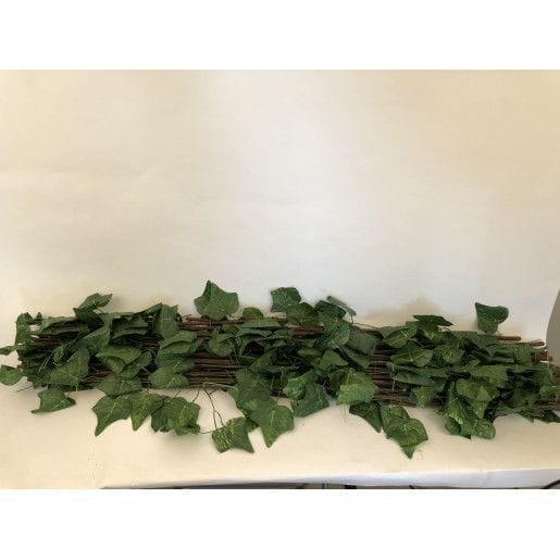 gard-lemn-cu-frunze-iedera