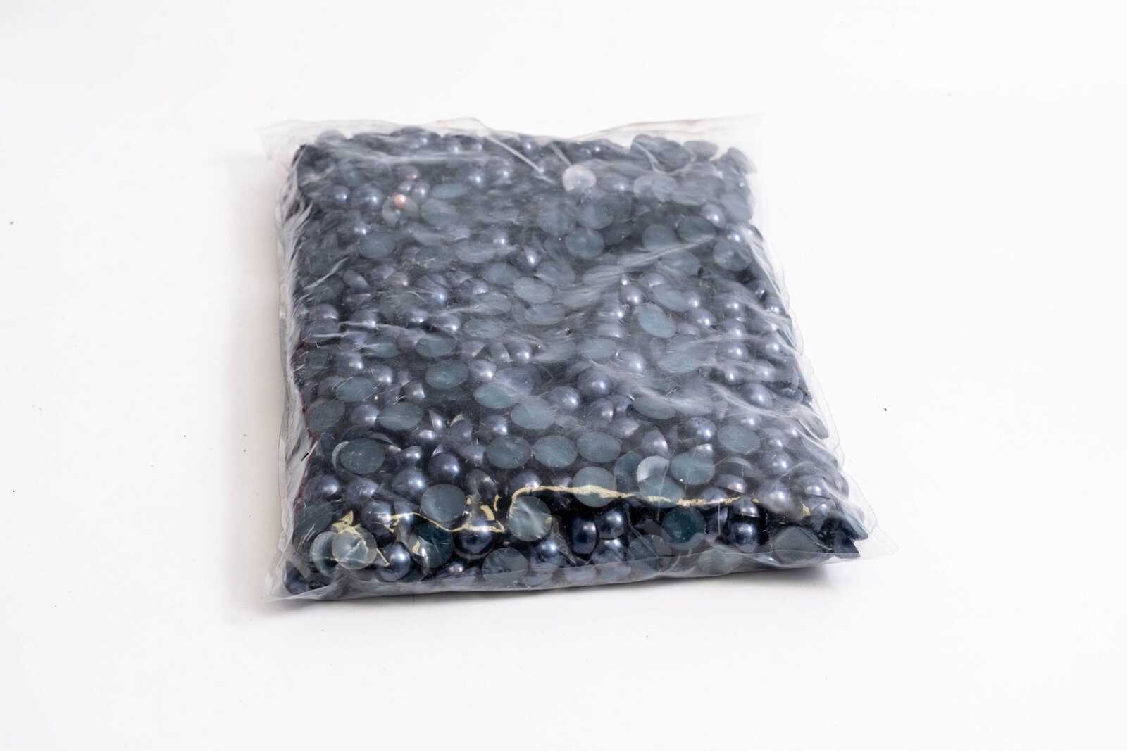 margele-plastic-jumatati-perla-1-2cm