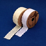 panglica-satin-cu-dantela-aplicata-35cm95m