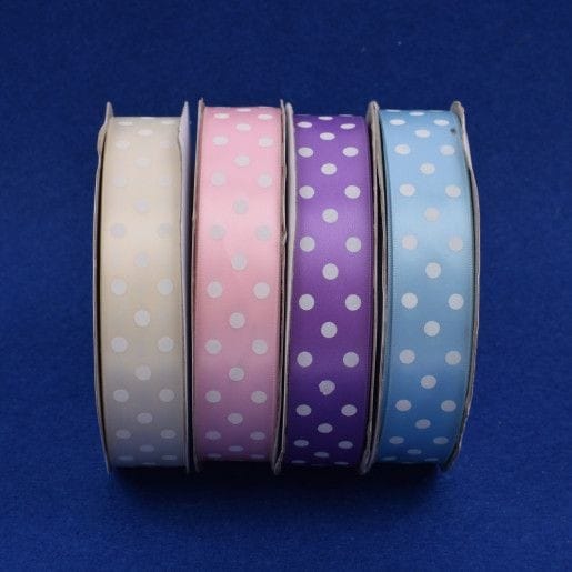 panglica-satin-cu-buline-25cm50m