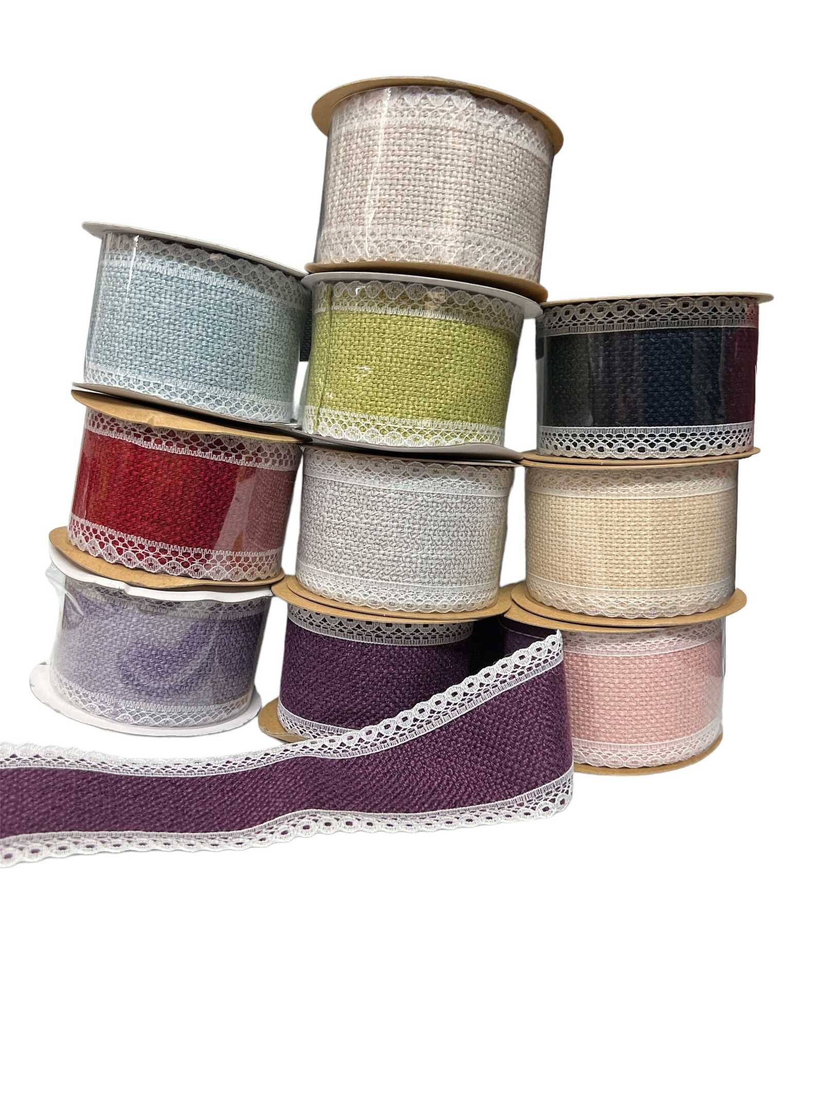 panglica-iuta-cu-dantela-margine-6cm45m