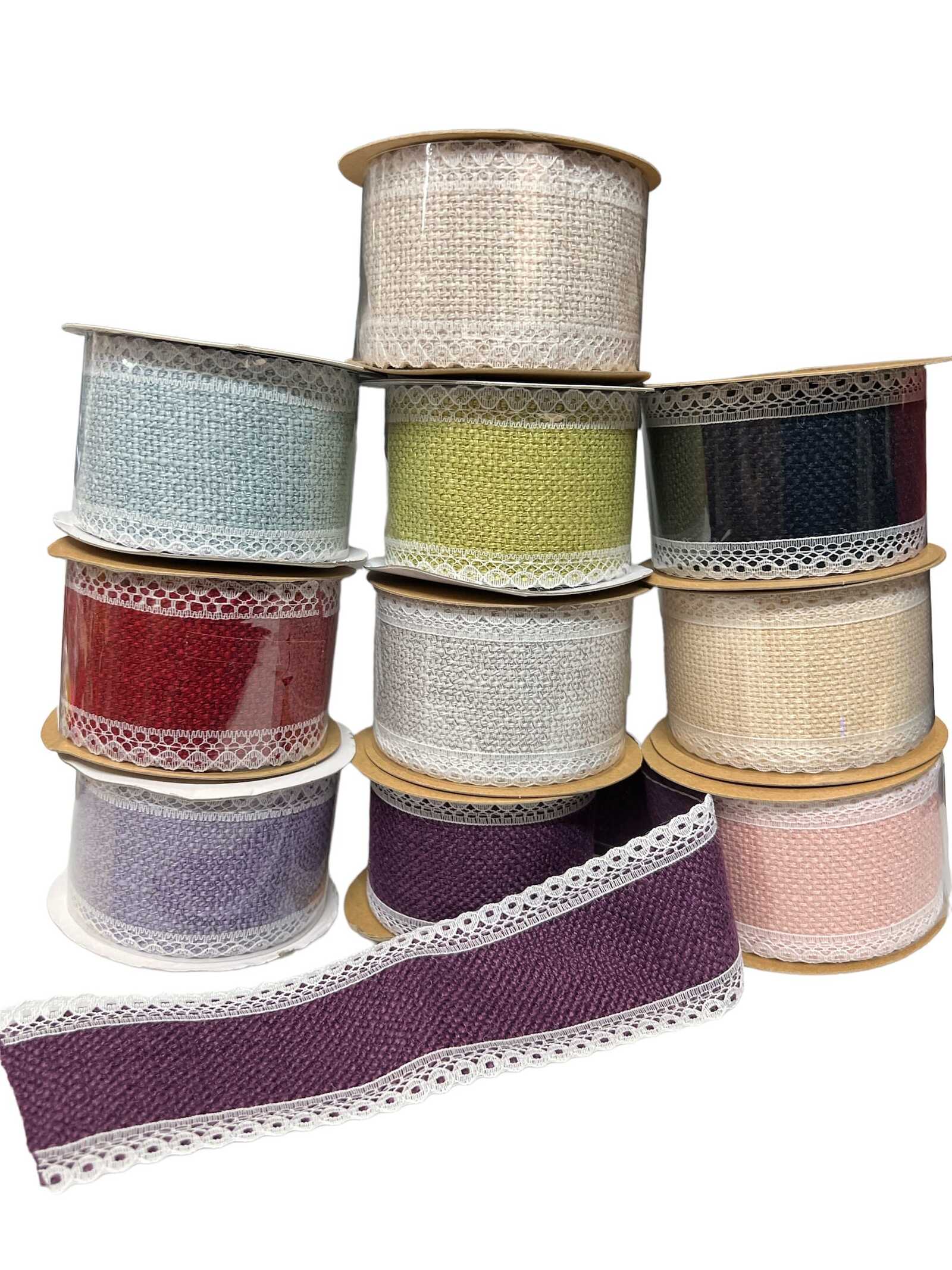 panglica-iuta-cu-dantela-margine-6cm45m