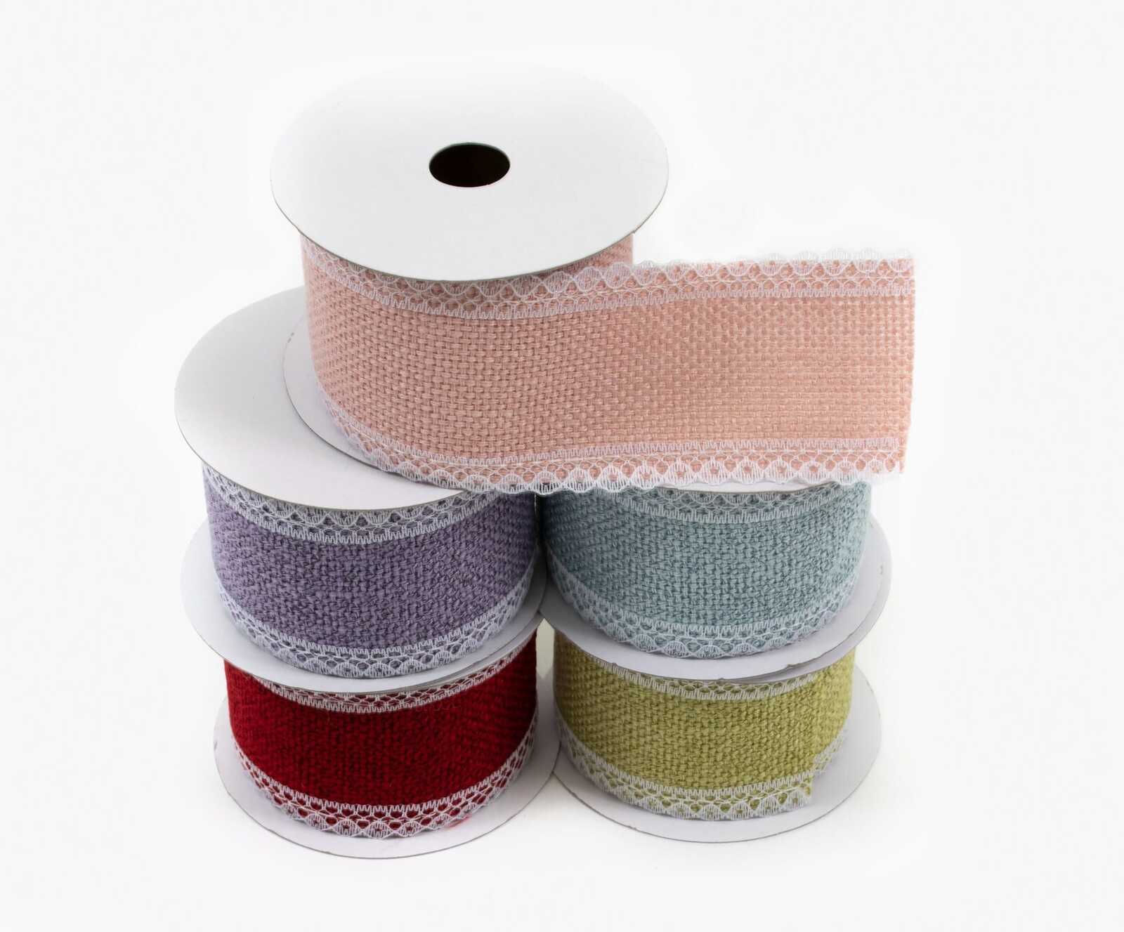 panglica-iuta-cu-dantela-margine-6cm45m