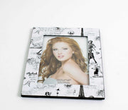 rama-foto-piele-ecologica-parisul-alb-negru-15cm-x-20cm