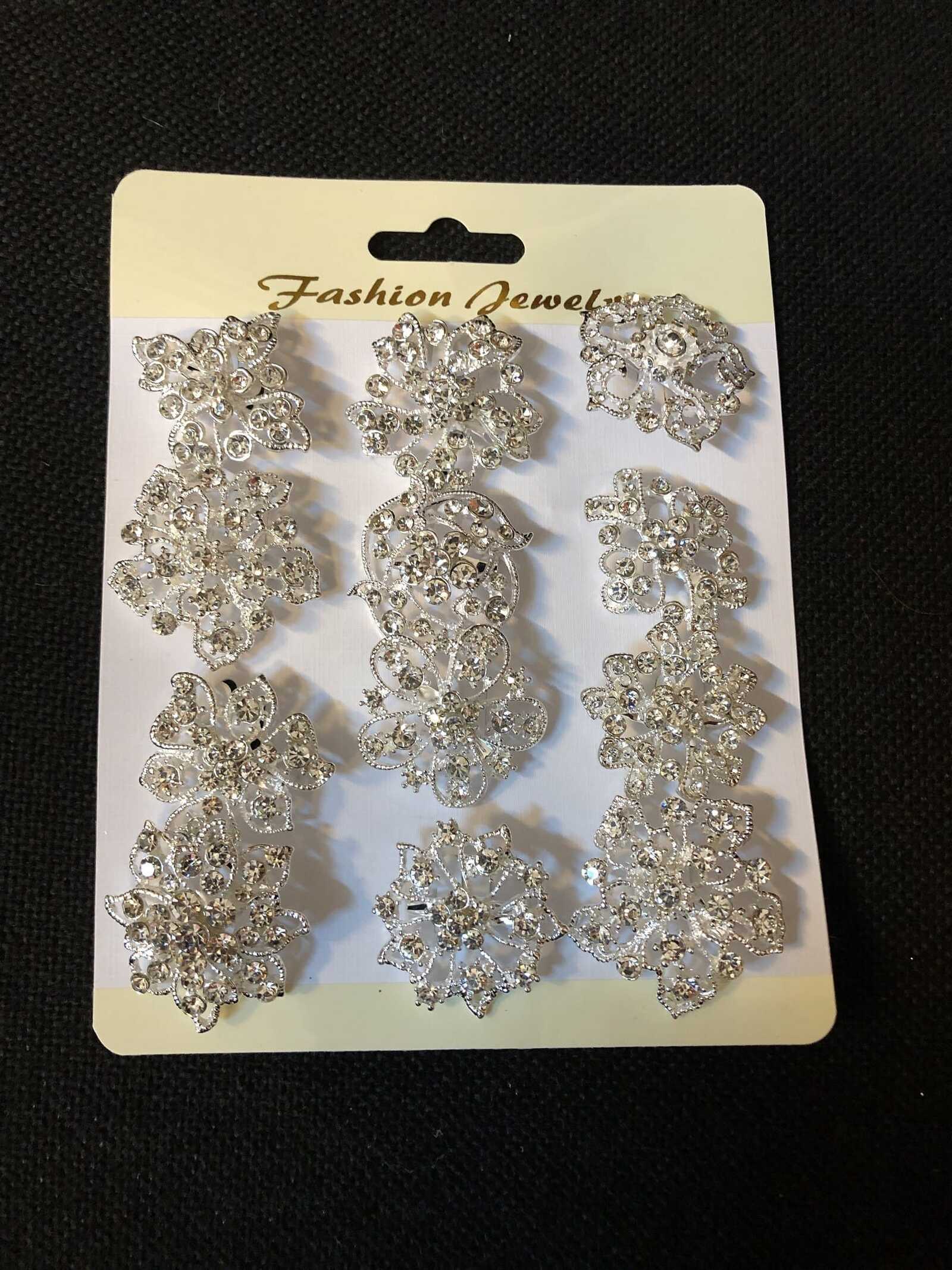 brose-floare-strasuri-12set