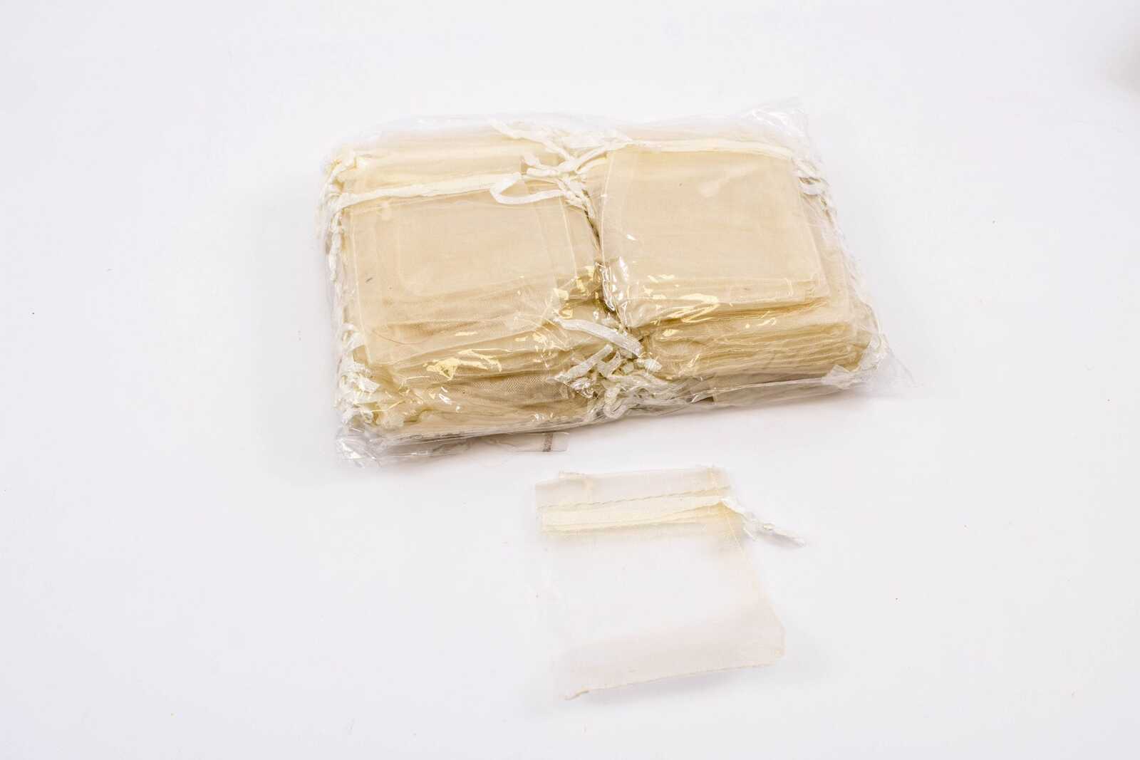 saculeti-organza-dreptunghiulari-crem-7cm9cm-100set