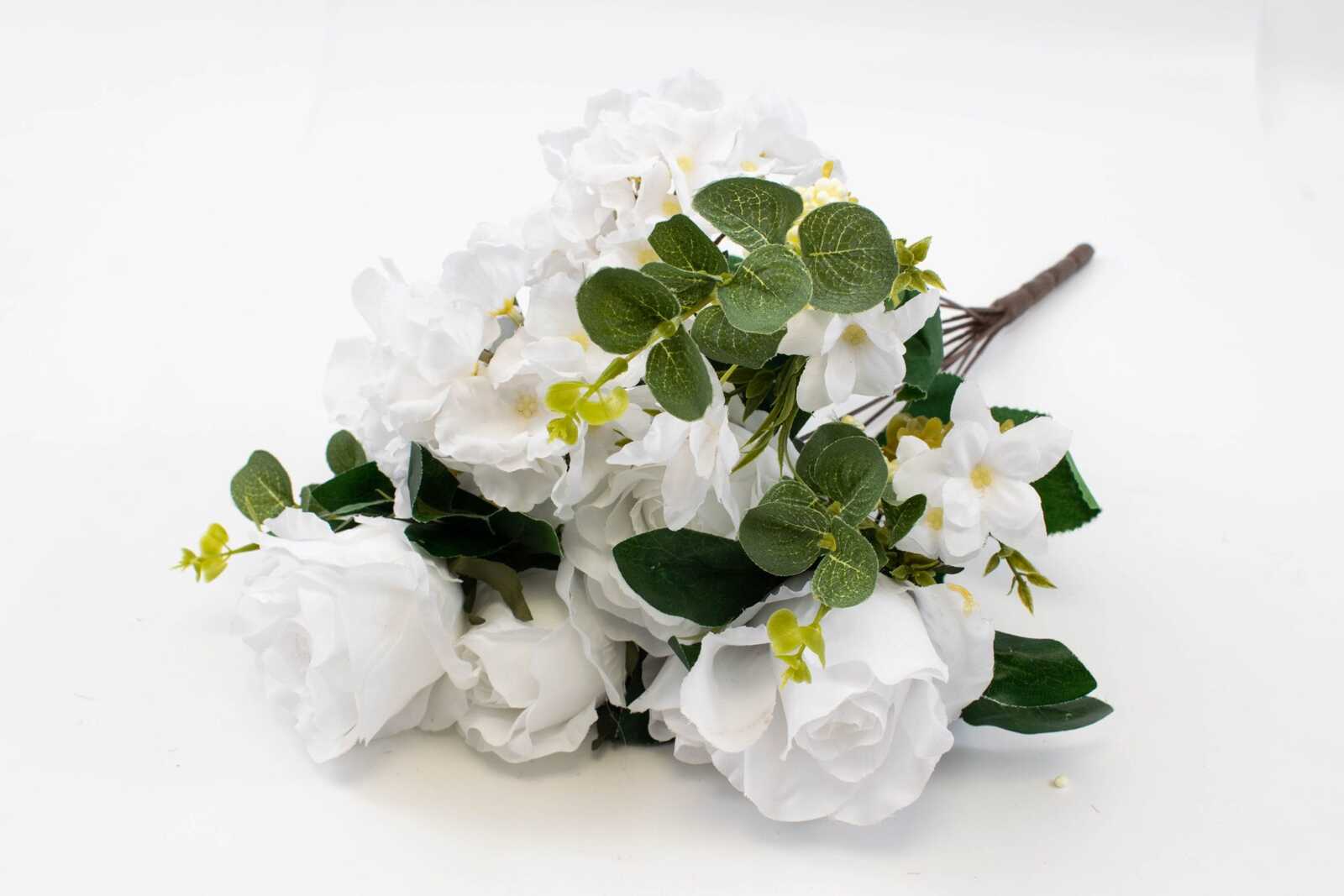 flori-artificiale-buchet-6-trandafiri-cu-2hortensii-3-flori-alb