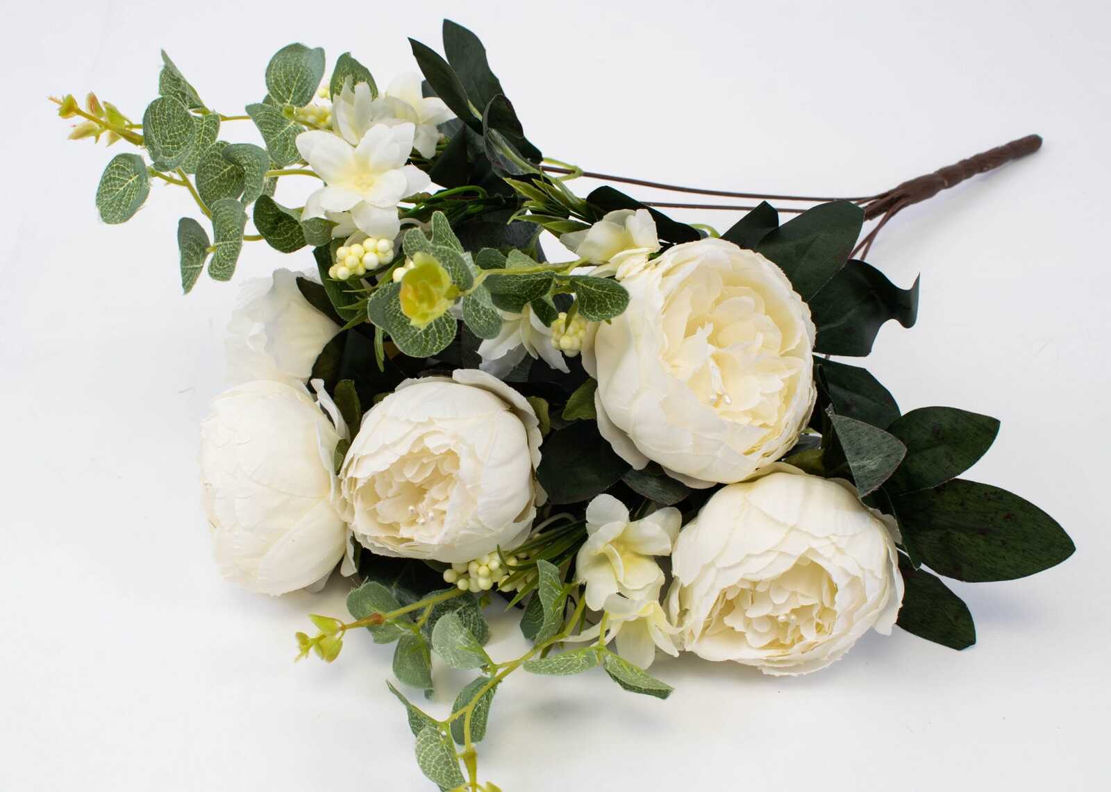 flori-artificiale-buchet-5-bujori-1-boboc-5-eucalipt-alb