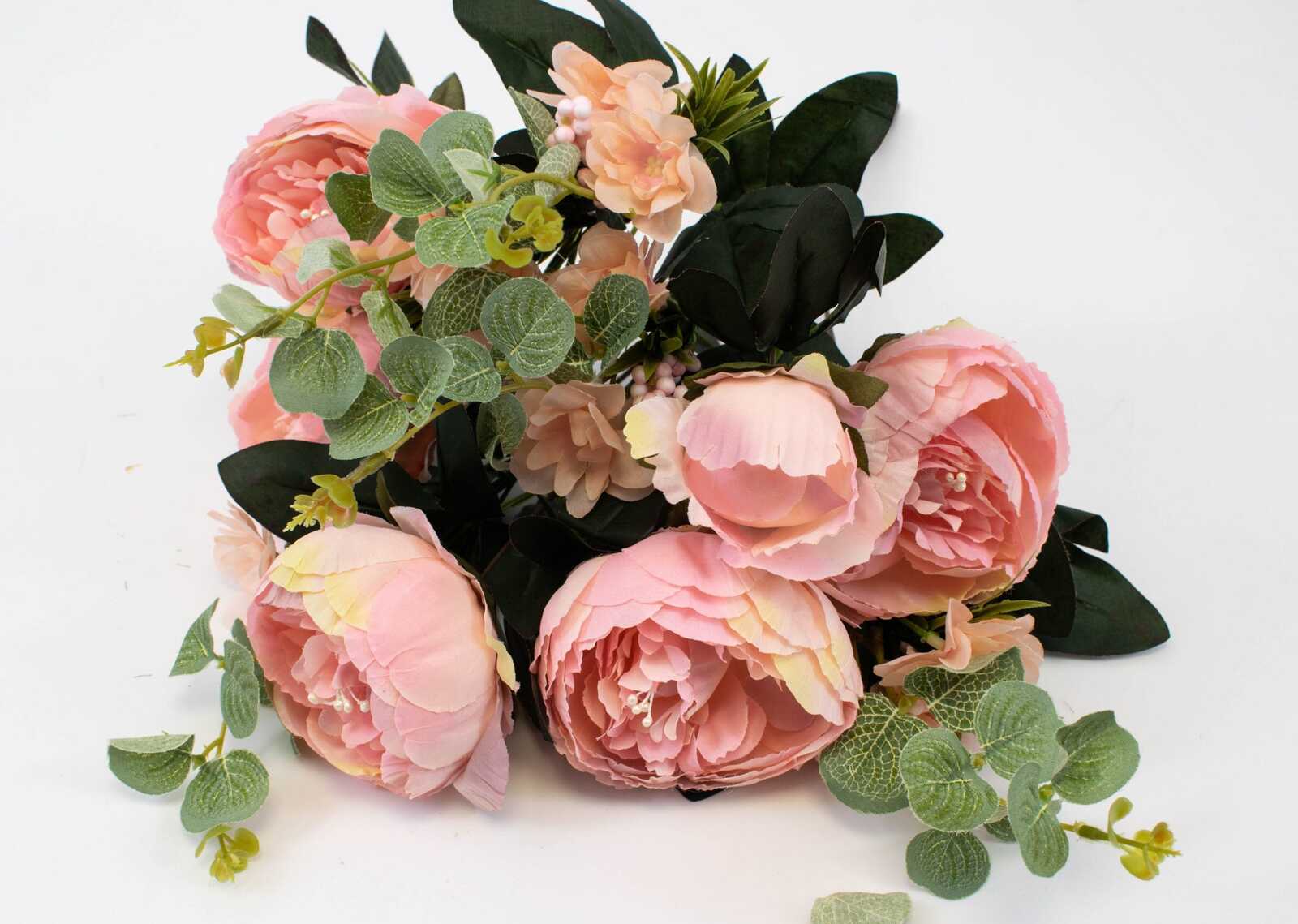 flori-artificiale-buchet-5-bujori-1-boboc-5-eucalipt-roz