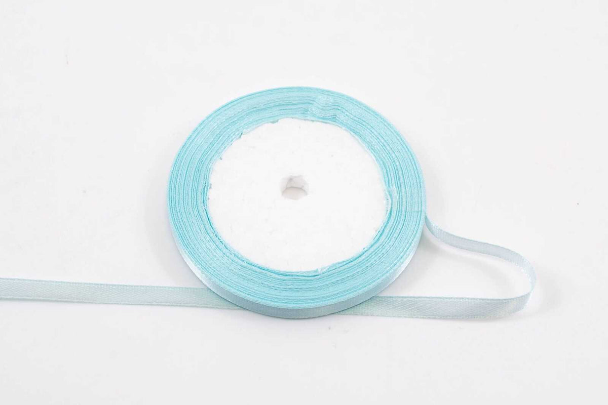 panglica-satin-06cm22m-bleodeschis013