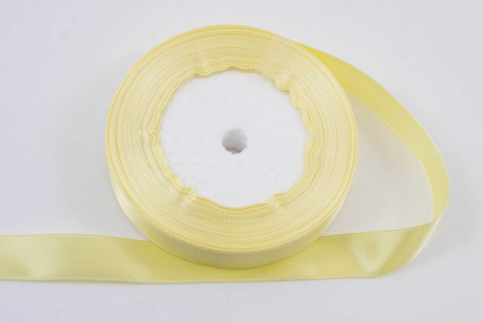 panglica-satin-15cm22m-crem-galbui002