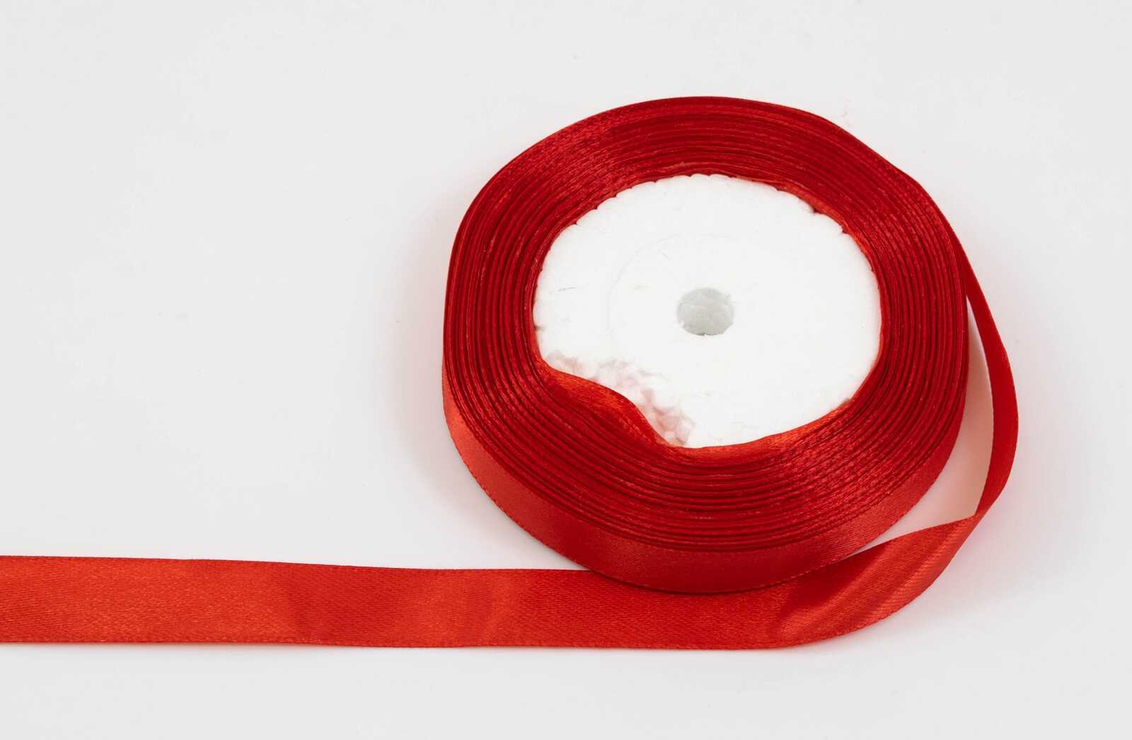 panglica-satin-15cm22m-rosu-026