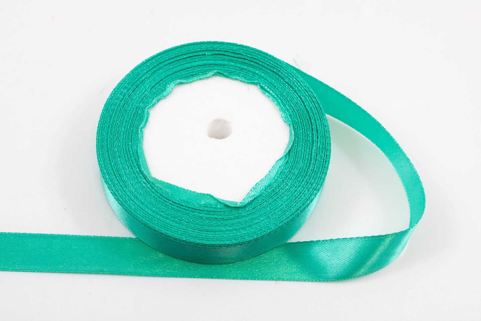 panglica-satin-15cm22m-verde-menta-054