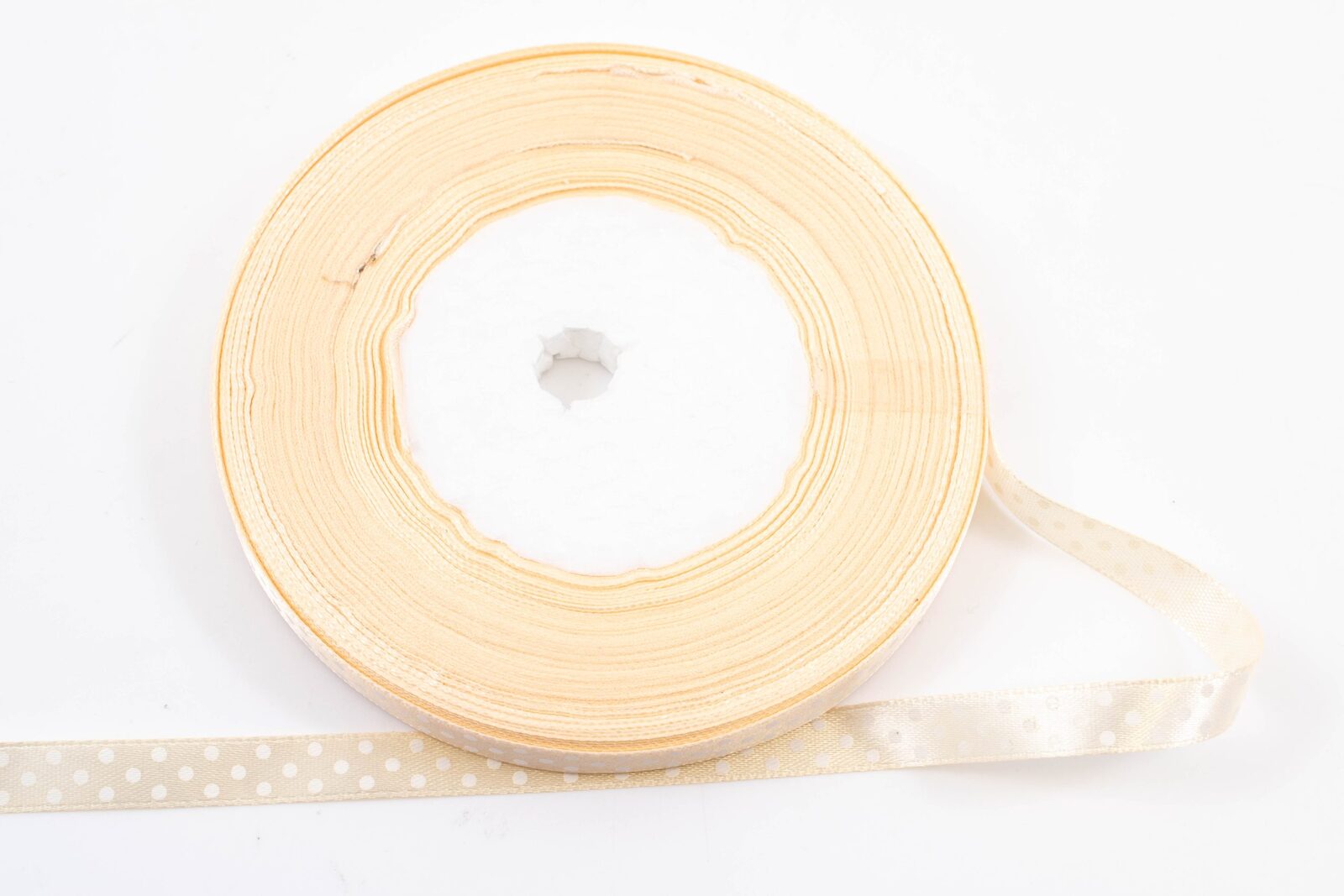 panglica-satin-cu-buline-1cm45m-somon