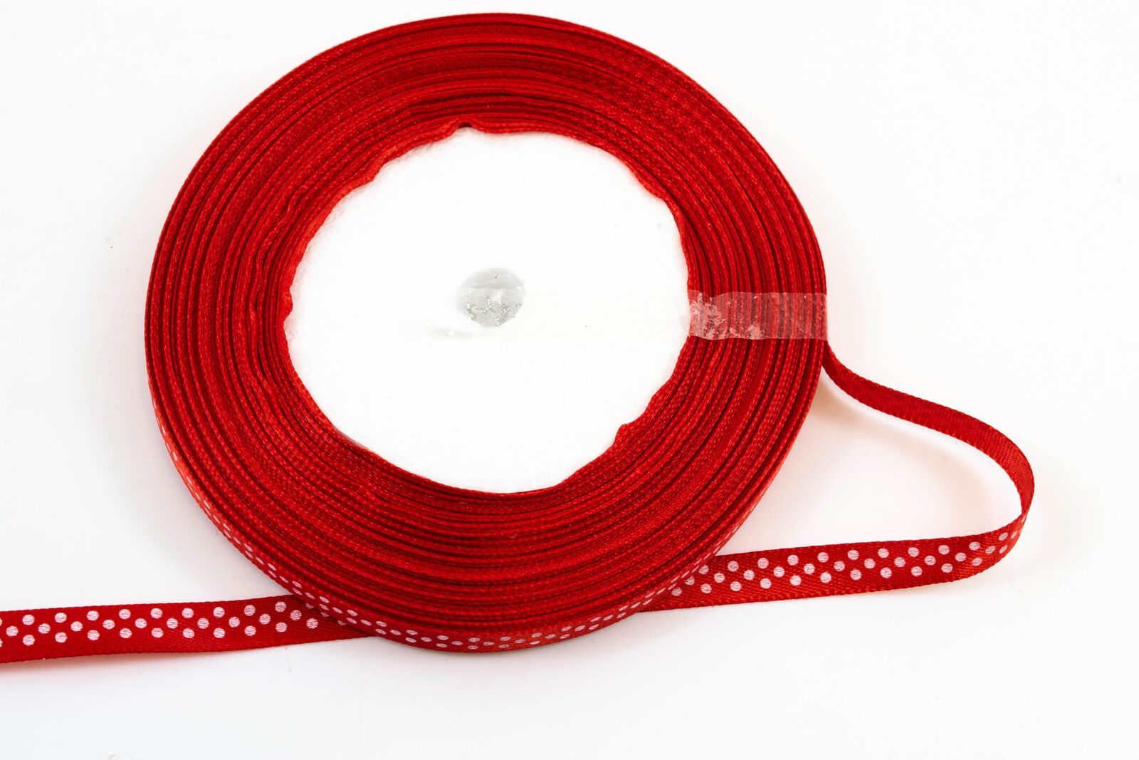 panglica-satin-cu-buline-06cm22m-rosu