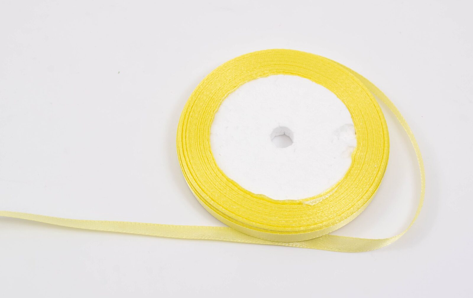 panglica-satin-06cm22m-galben10