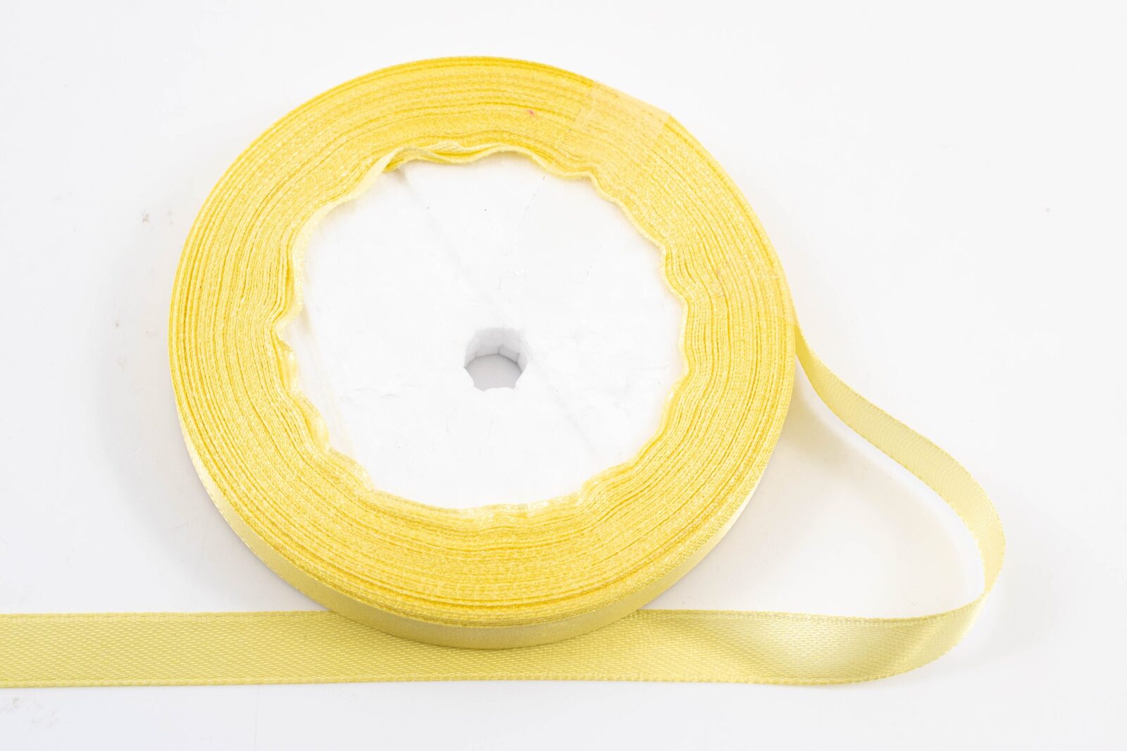 panglica-satin-1cm22m-galben-pai