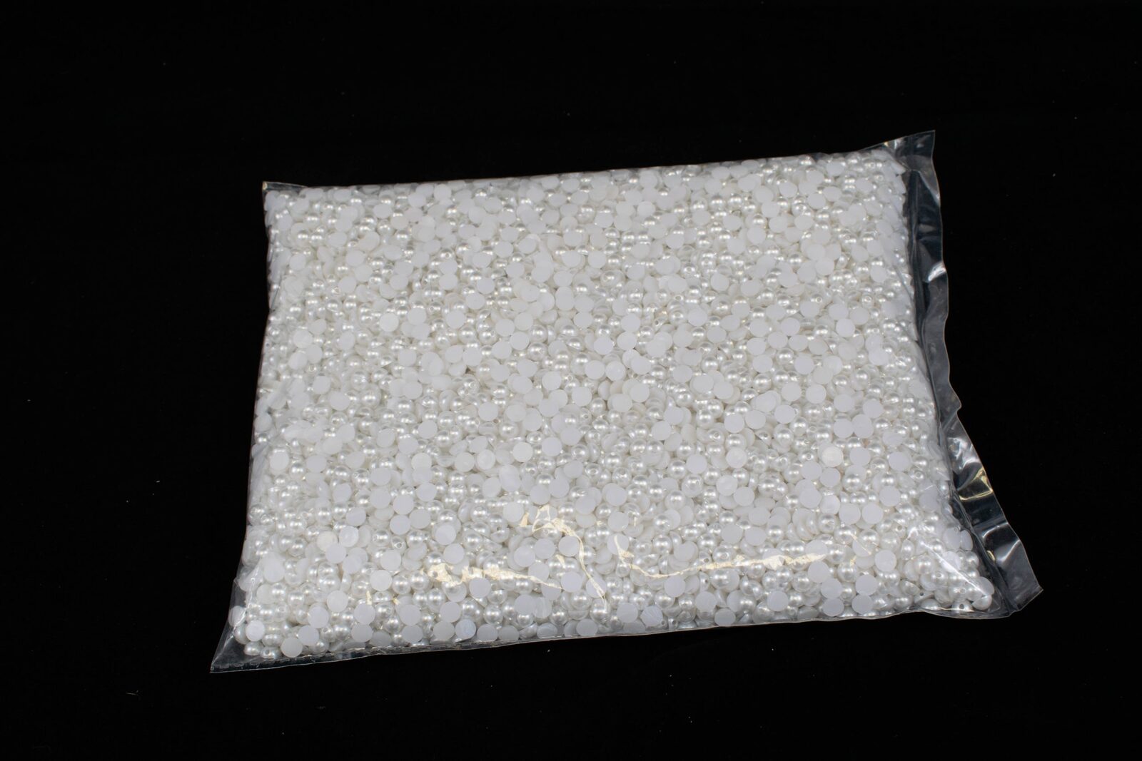 margele-plastic-jumatati-gaurite-perla-06cm500g