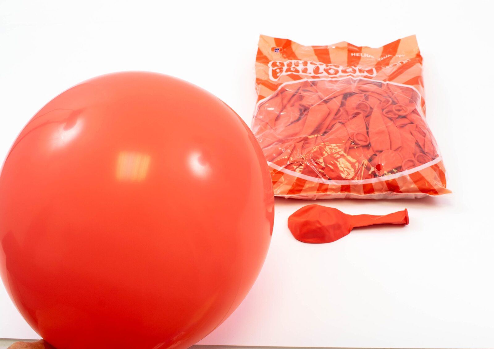 baloane-100set-12-colori-mate-macarons-rosu