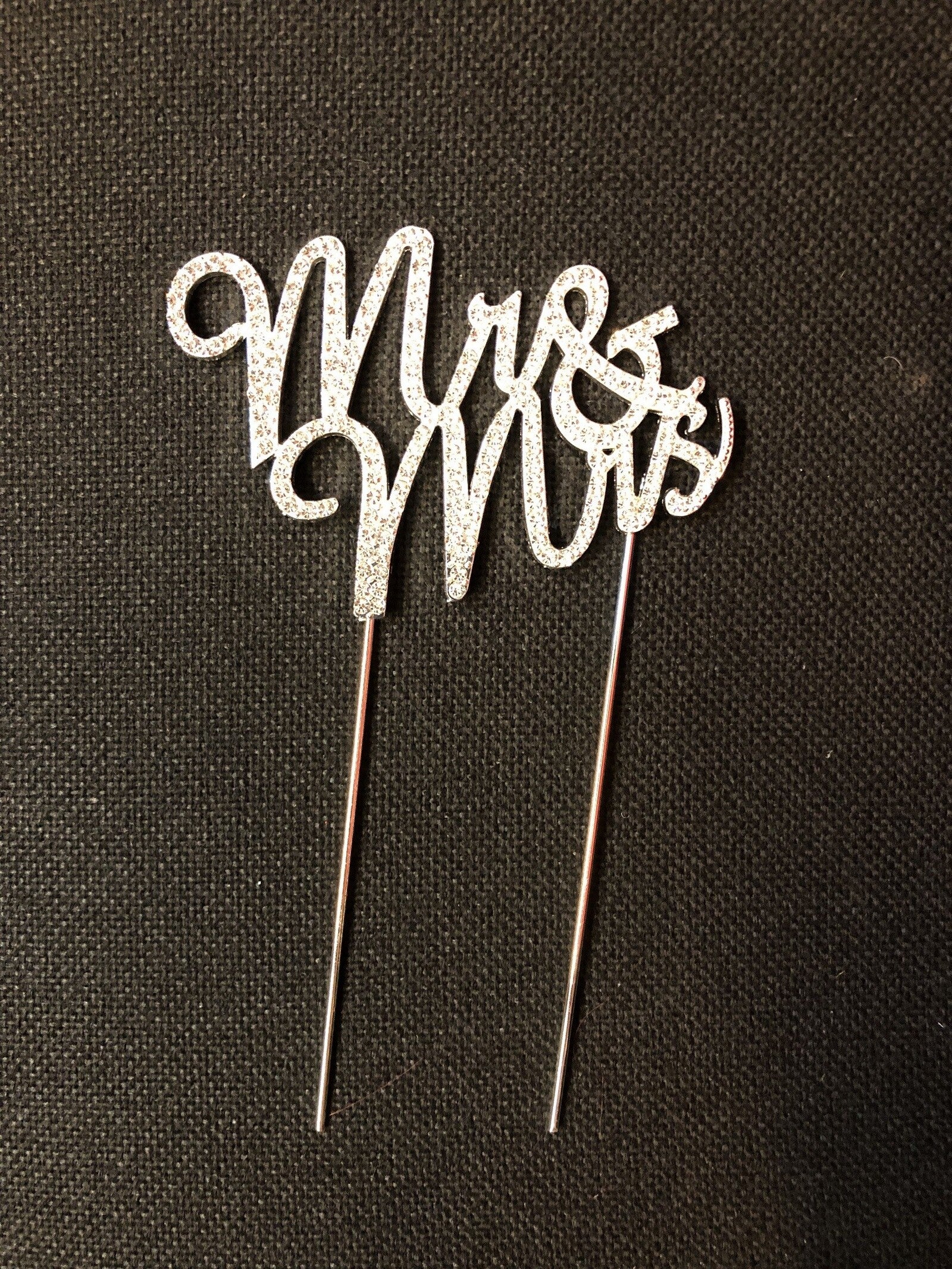 ornament-metal-mrmrs-strasuri-argintiu