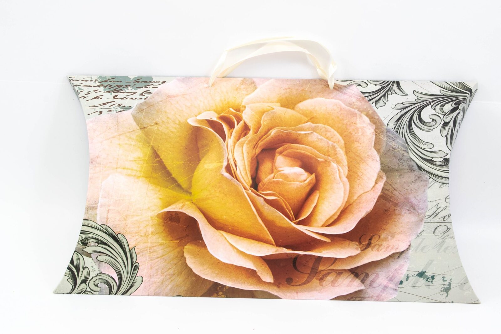 pungi-cadou-in-forma-de-pernuta-bej-trandafir-roz-galben-12set