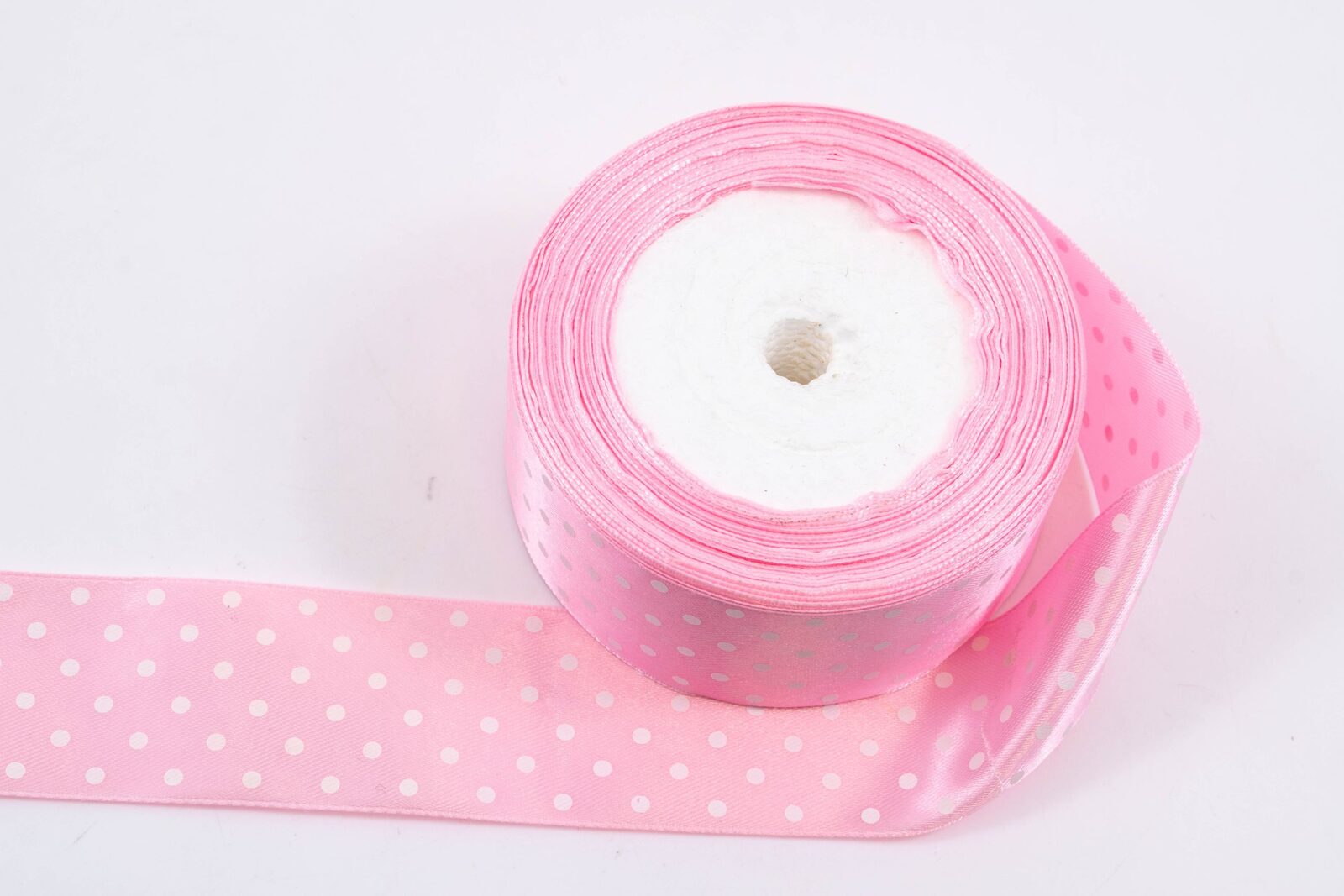 panglica-satin-cu-6-buline-4-cm22m-roz