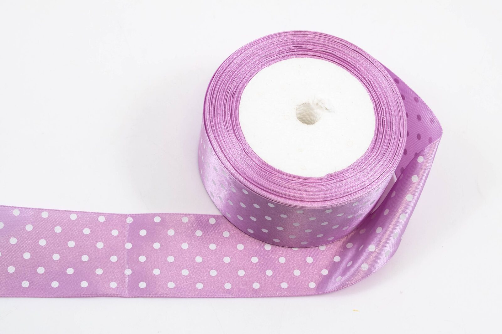 panglica-satin-cu-6-buline-4-cm22m-lila