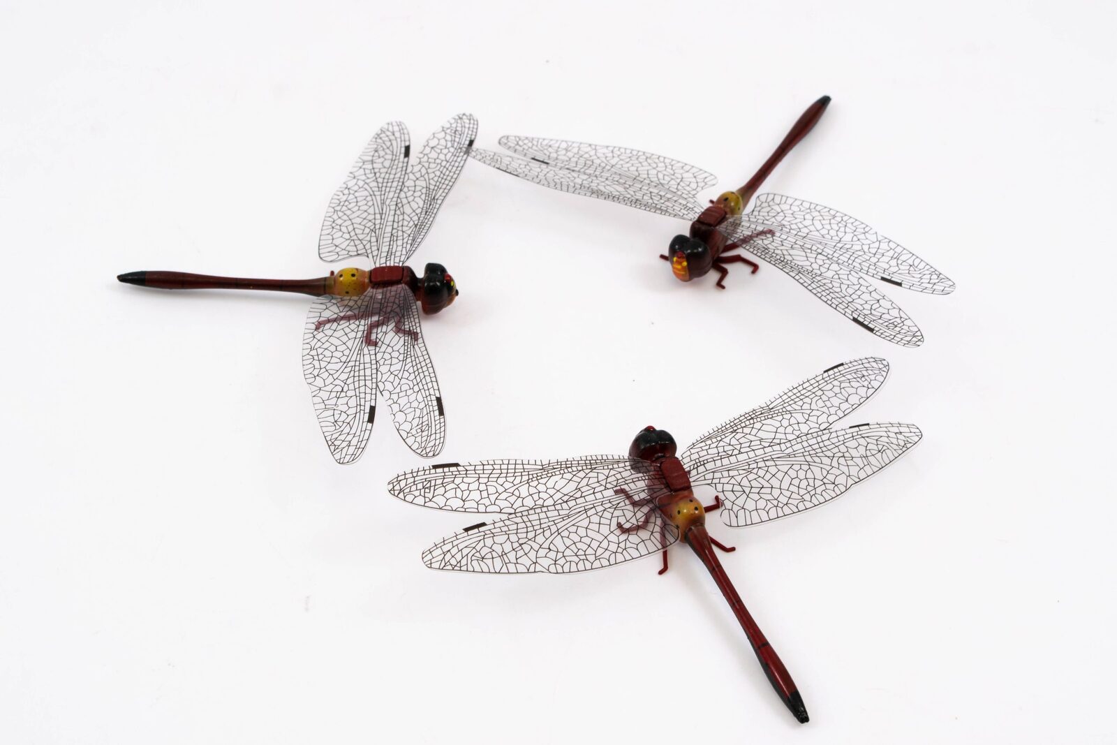 magnet-pentru-frigider-libelula-maro-24set