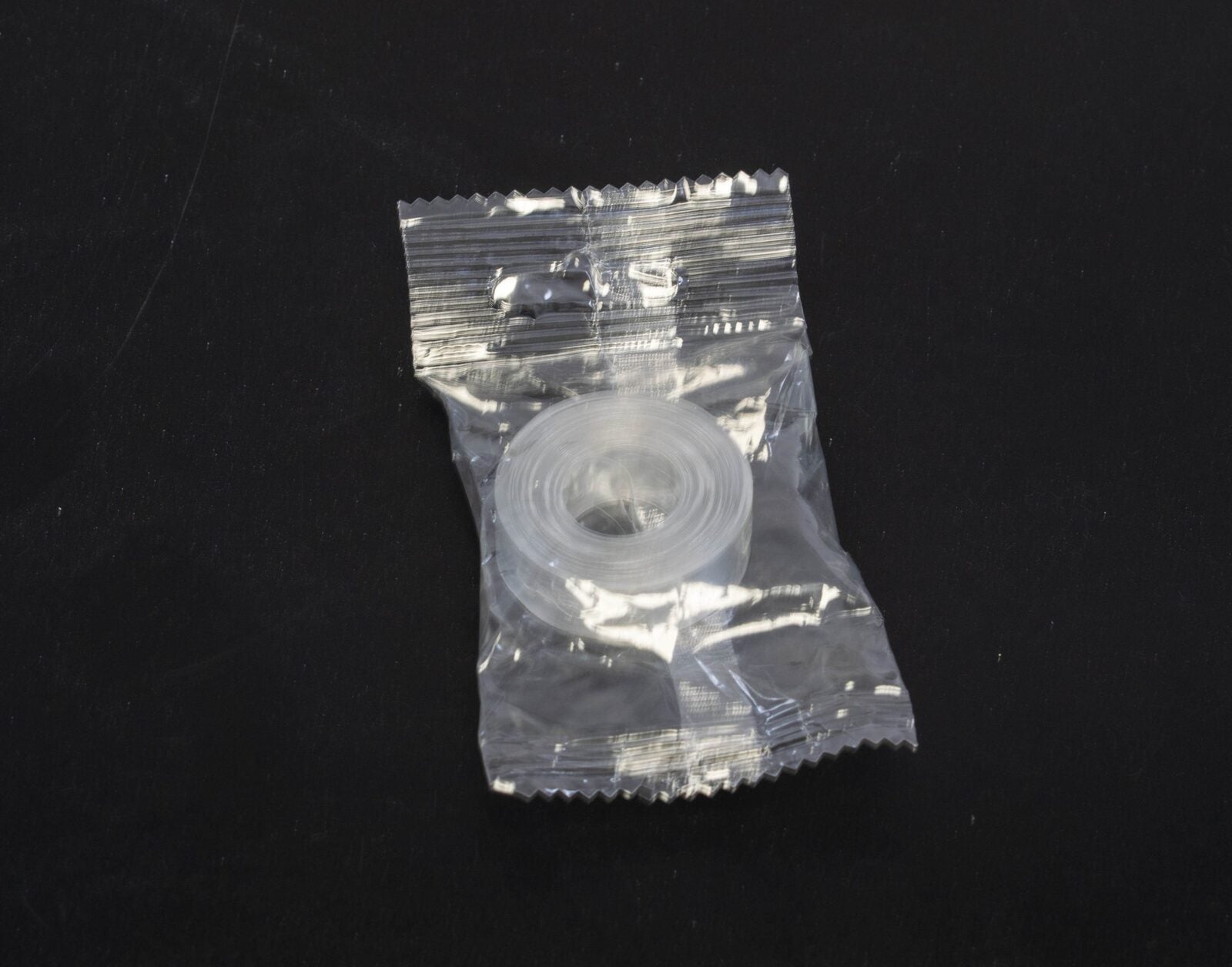 banda-plastic-pentru-baloane