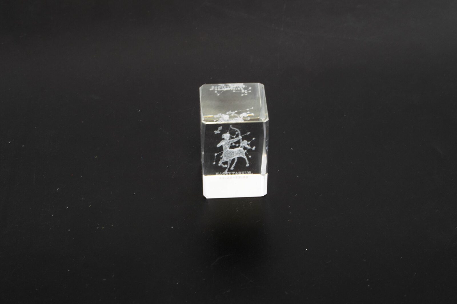 cub-de-sticla-cu-zodia-sagetator-h43cm